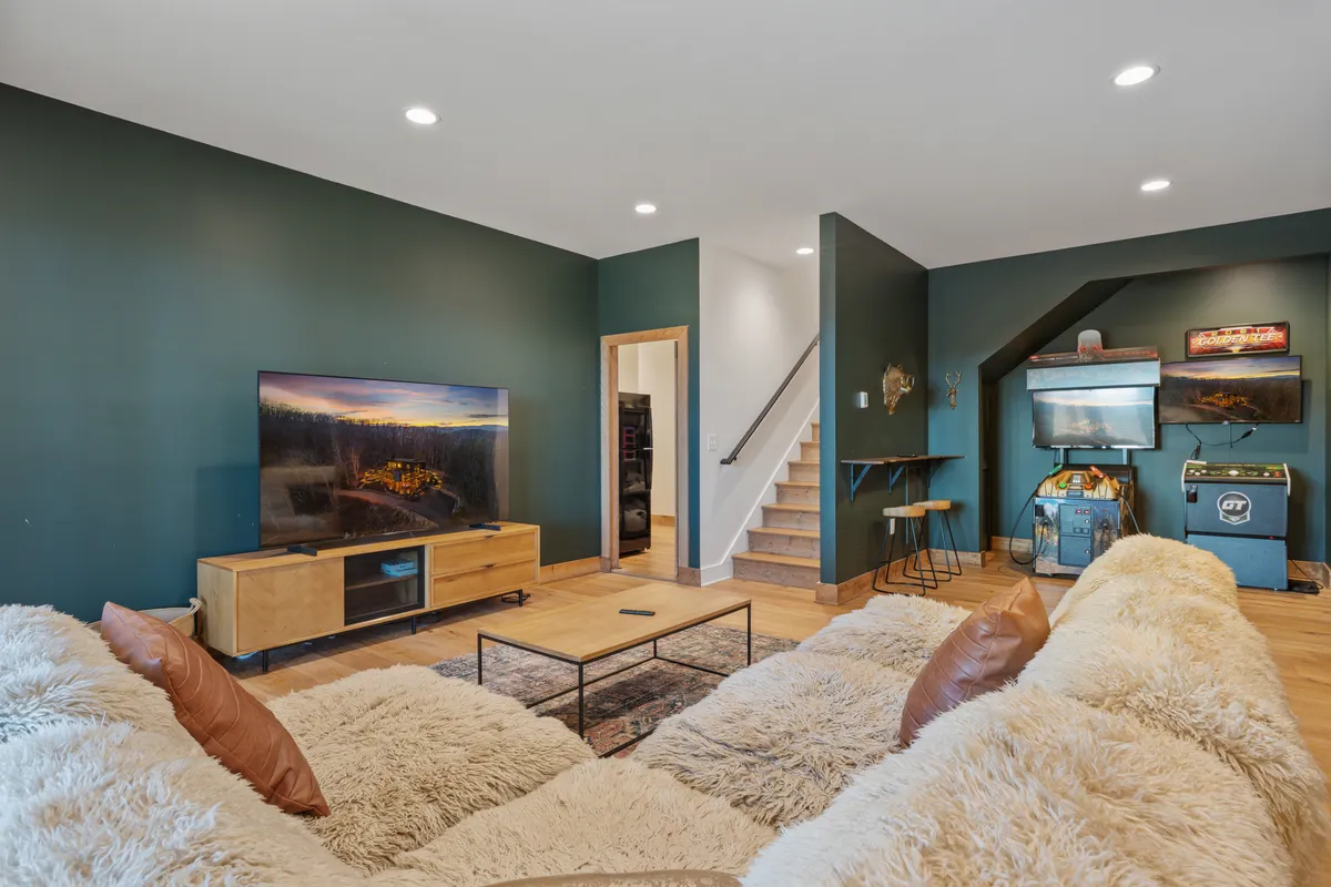 Wander Blue Ridge Pines