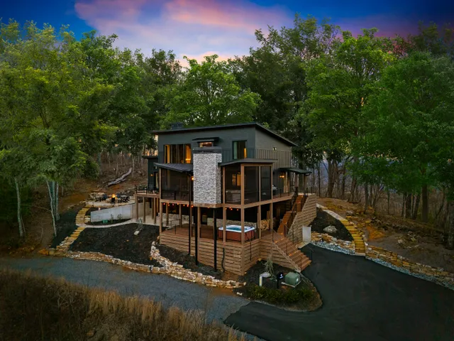 Wander Blue Ridge Pines