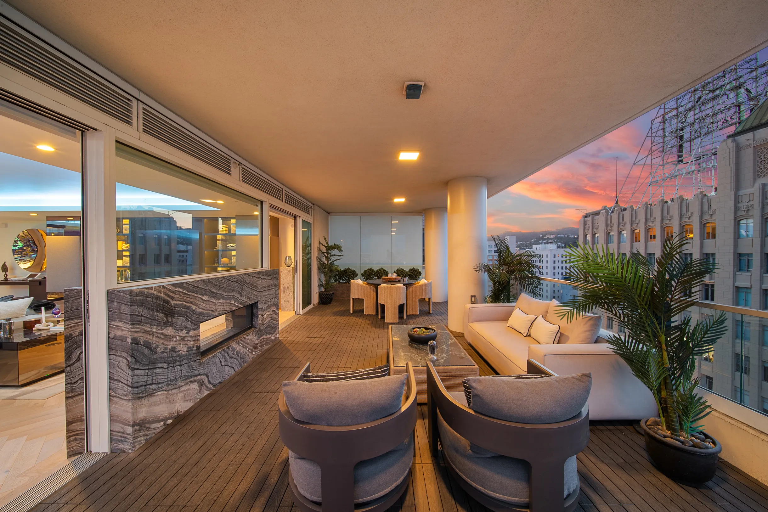 Wander Hollywood Penthouse #5