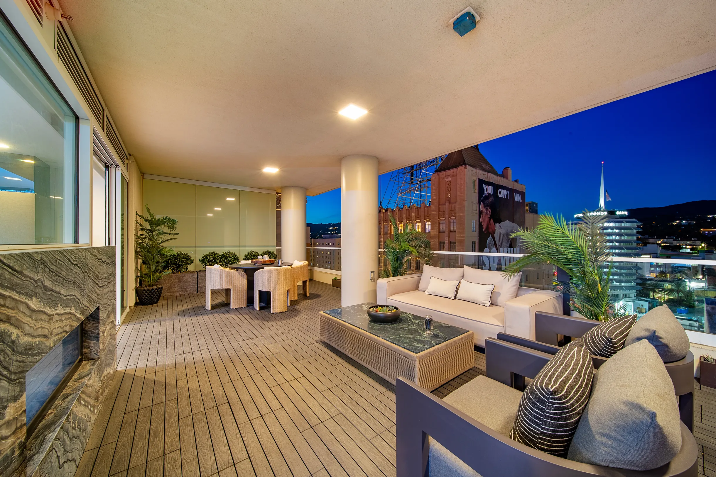 Wander Hollywood Penthouse #37