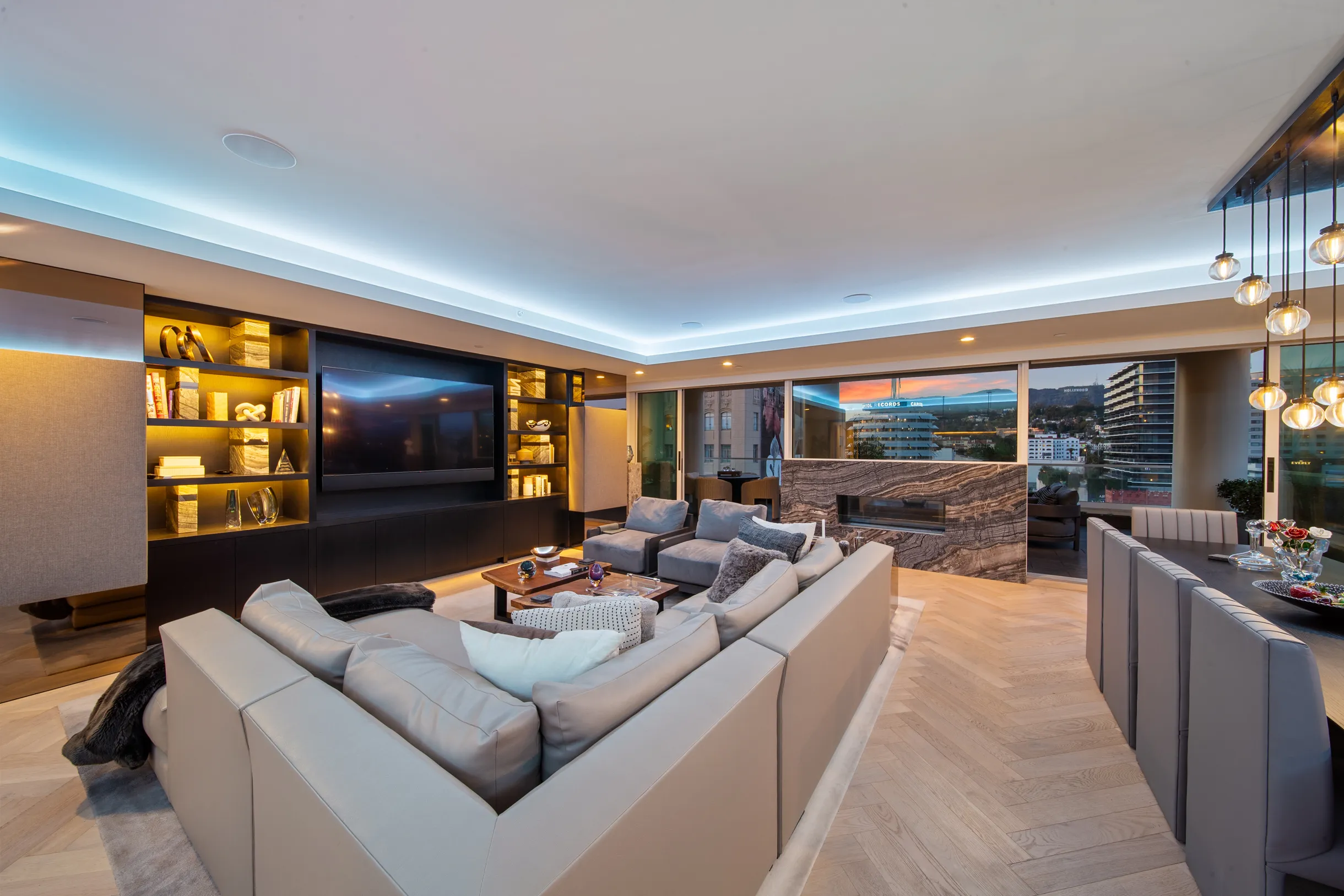 Wander Hollywood Penthouse #6