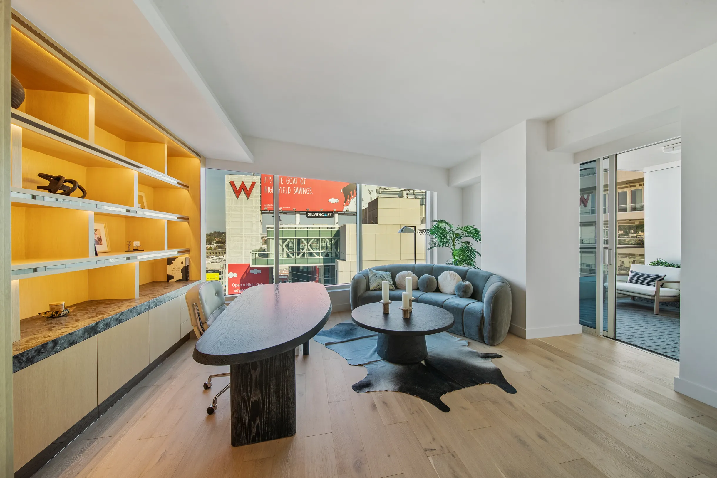 Wander Hollywood Penthouse #84