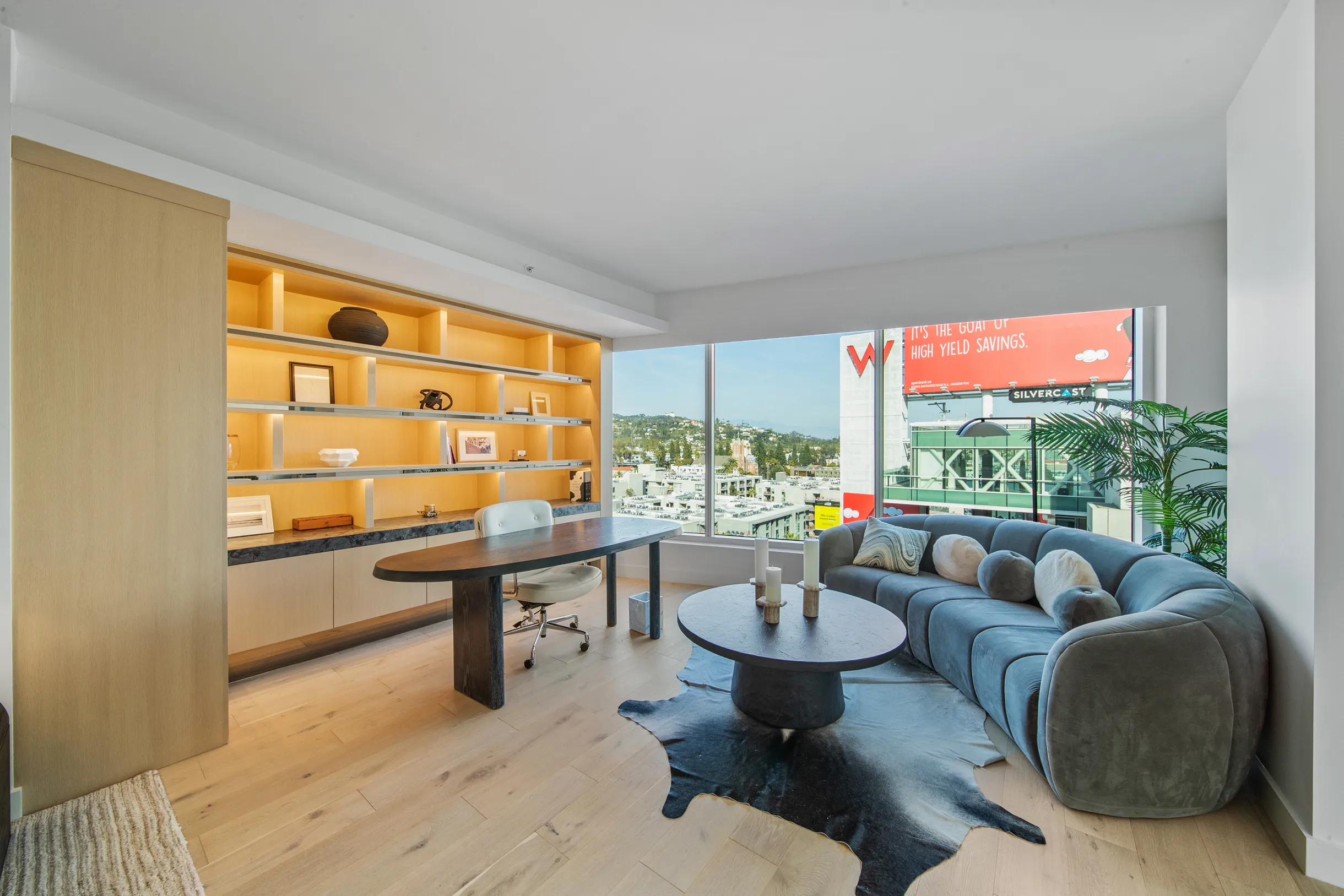 Wander Hollywood Penthouse #78