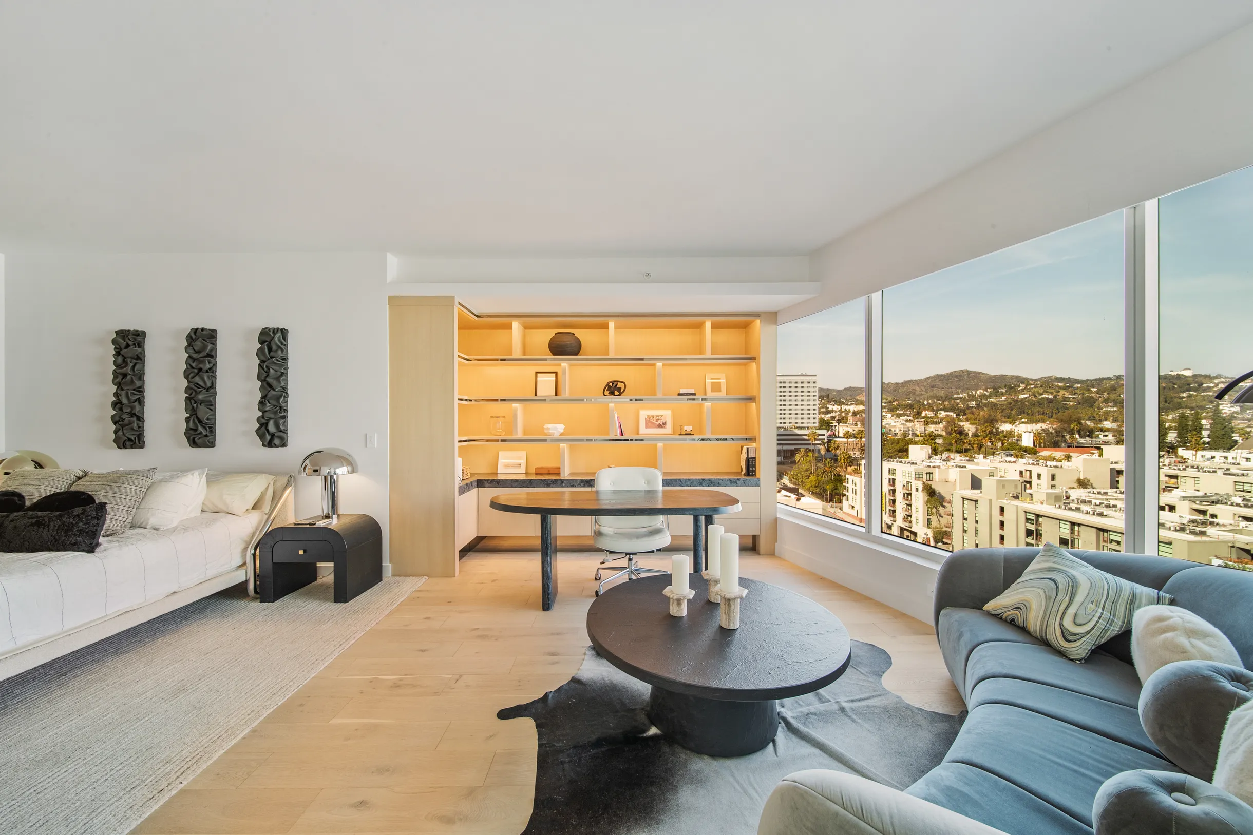 Wander Hollywood Penthouse #40