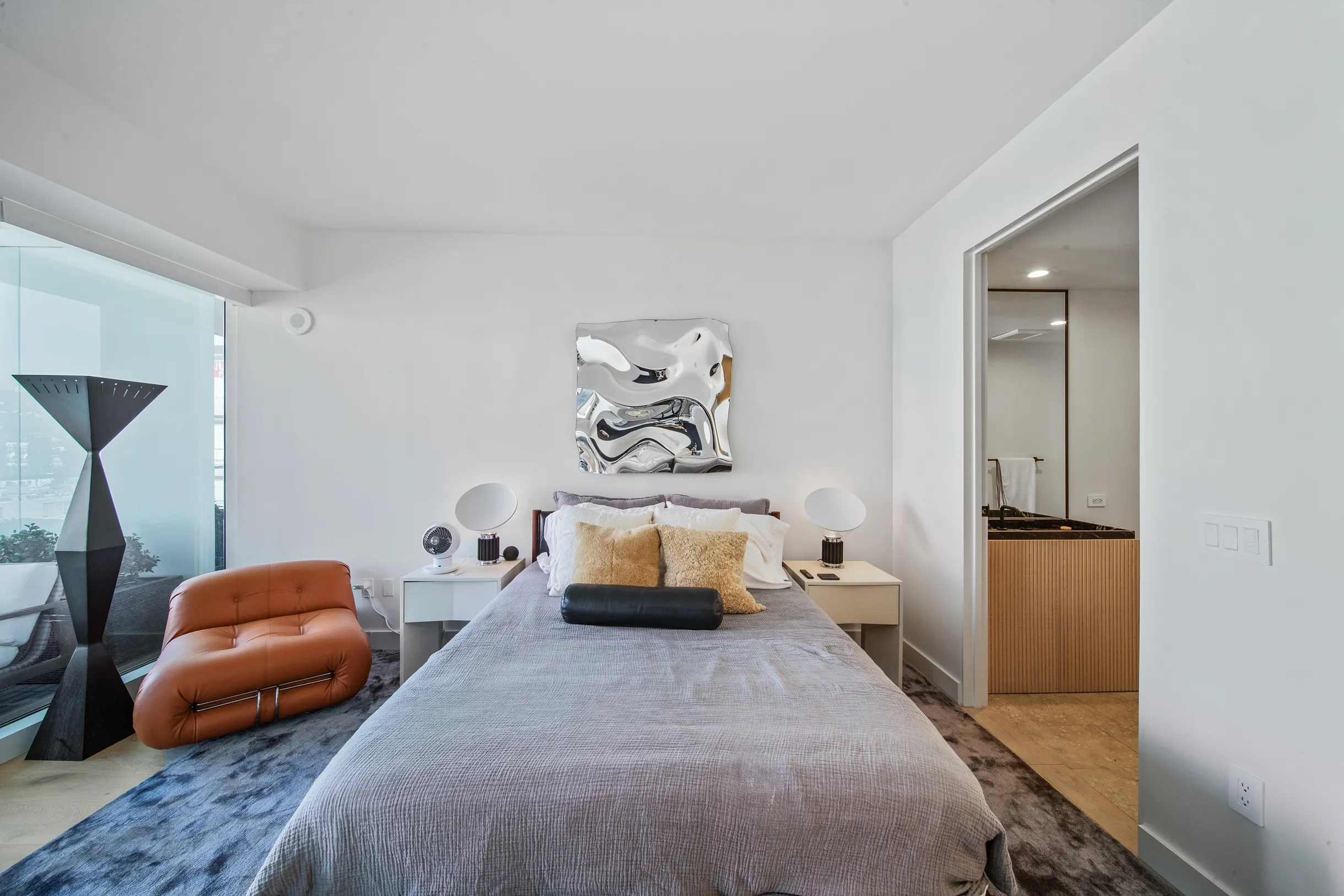 Wander Hollywood Penthouse #26