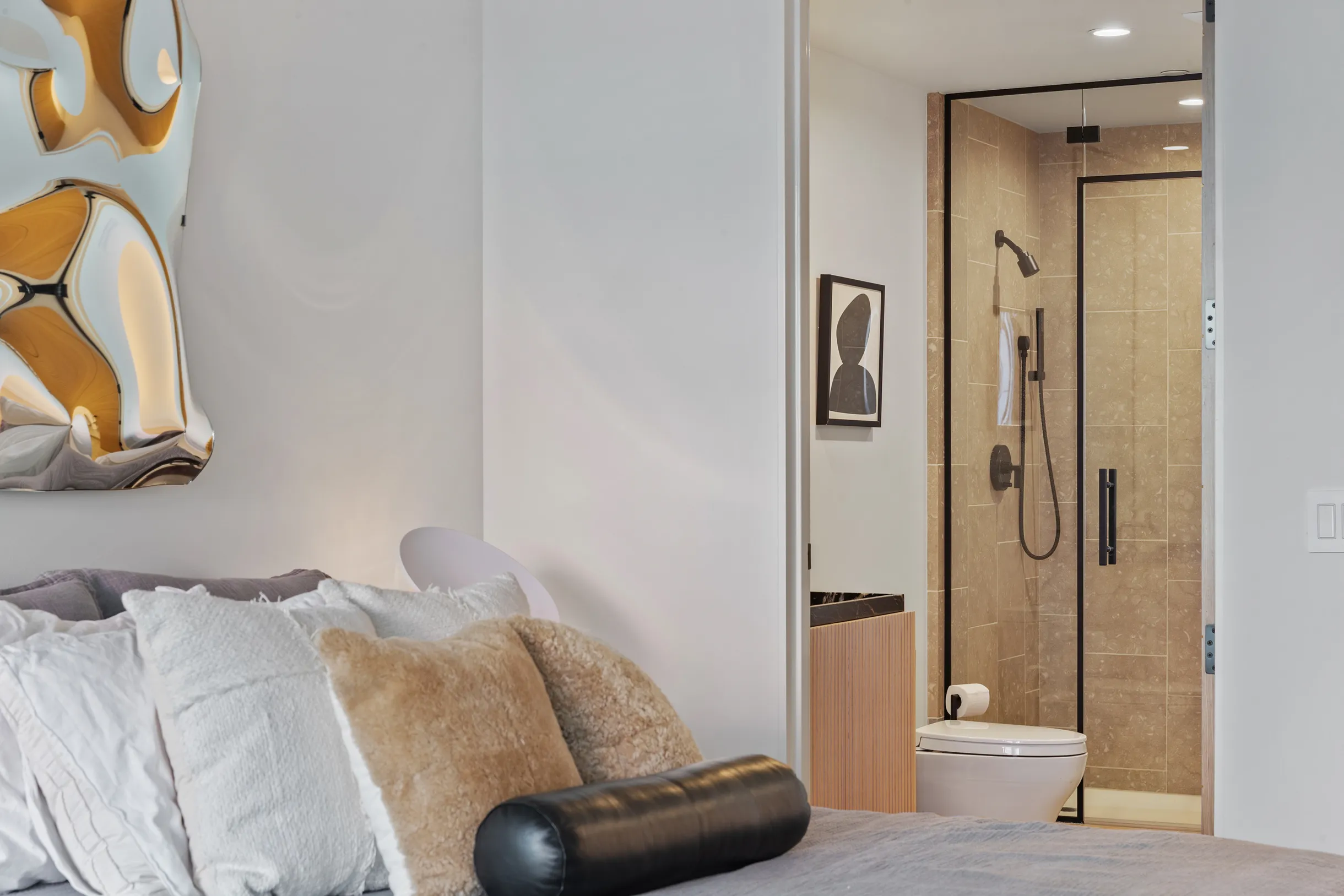 Wander Hollywood Penthouse #79