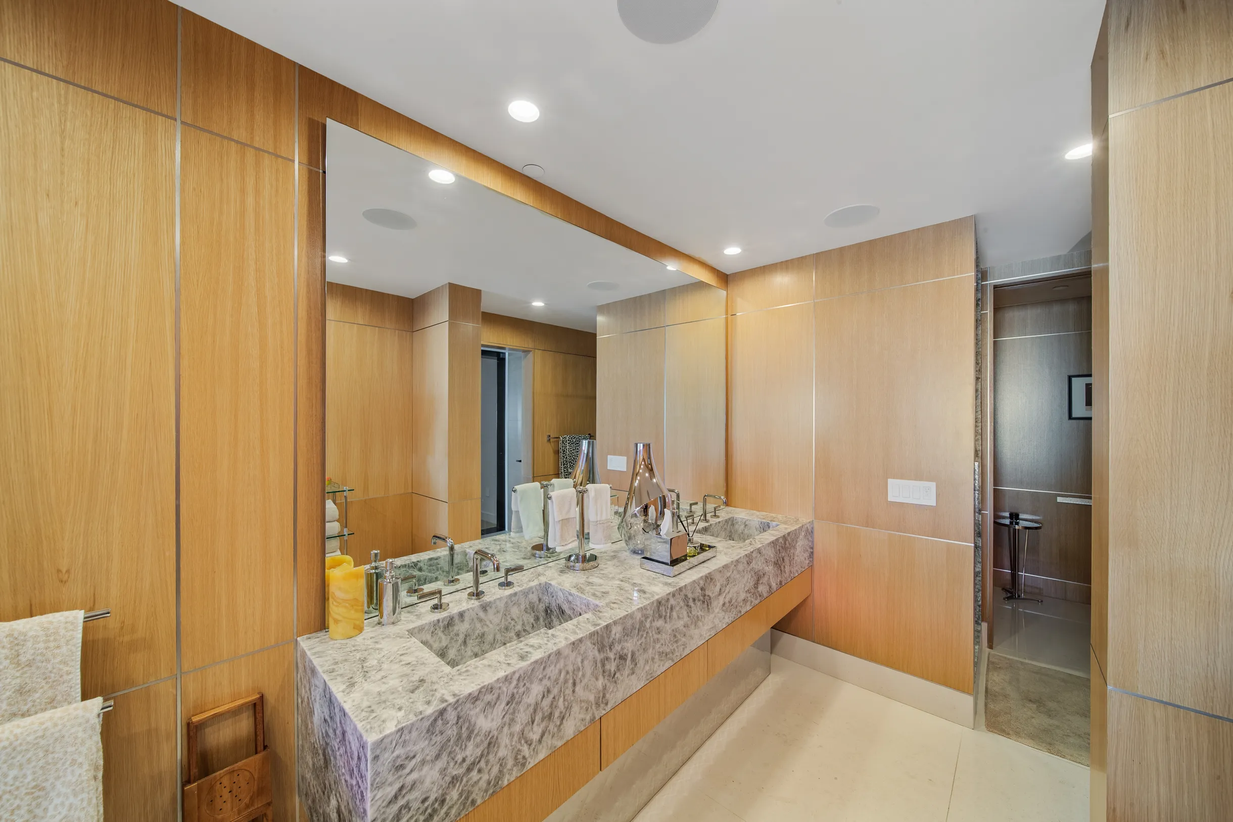 Wander Hollywood Penthouse #55