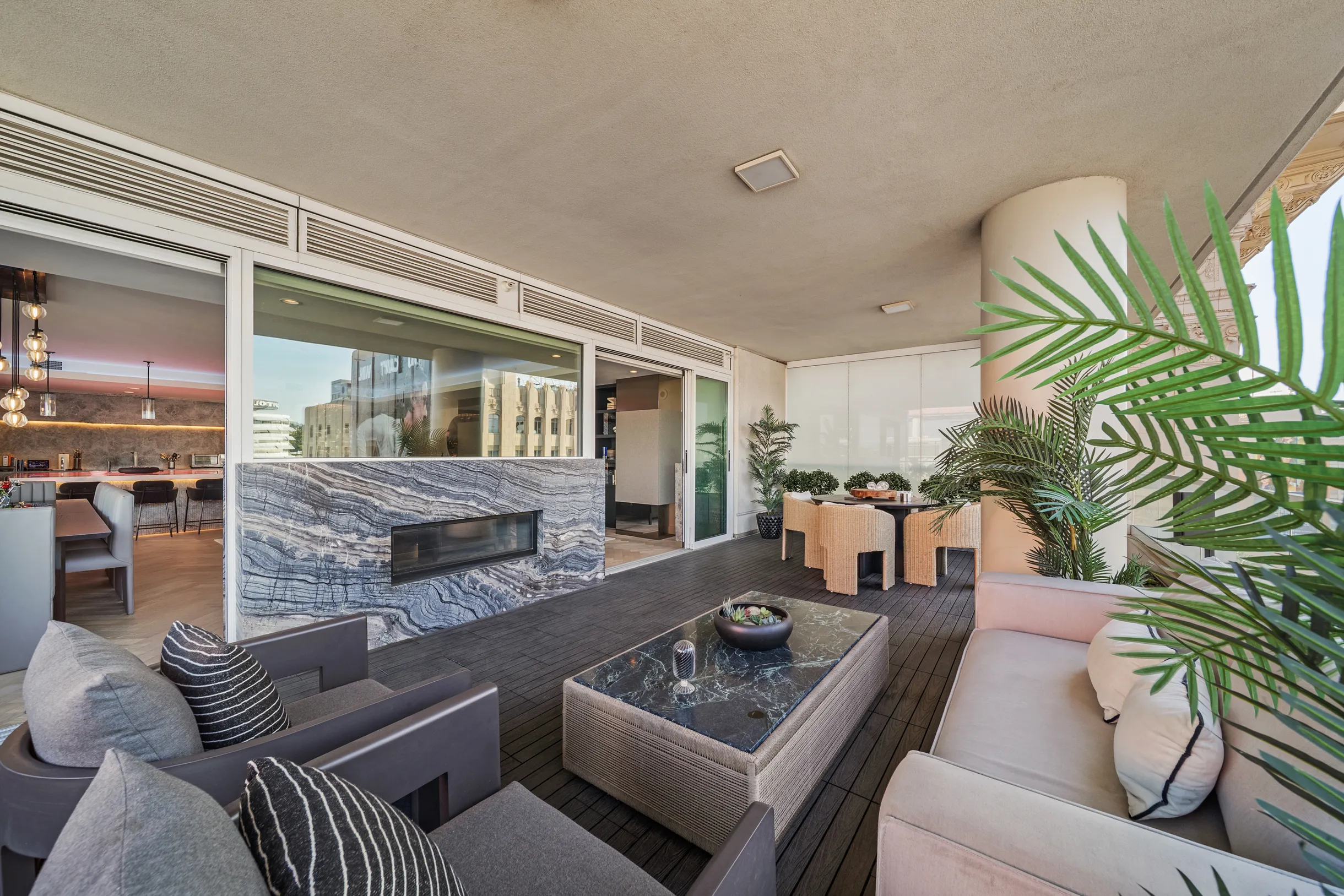 Wander Hollywood Penthouse #75