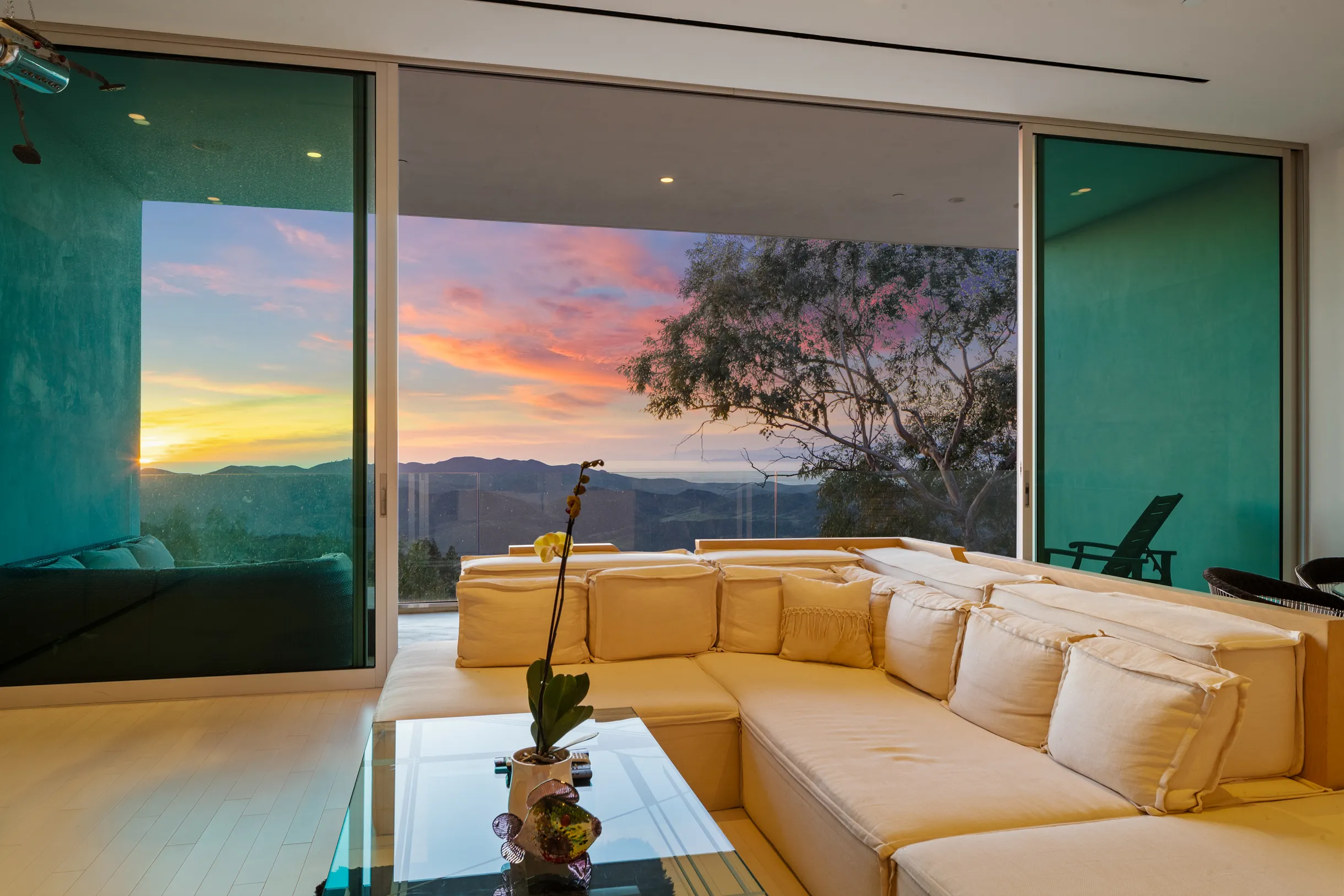 Wander Malibu Art Haven #32