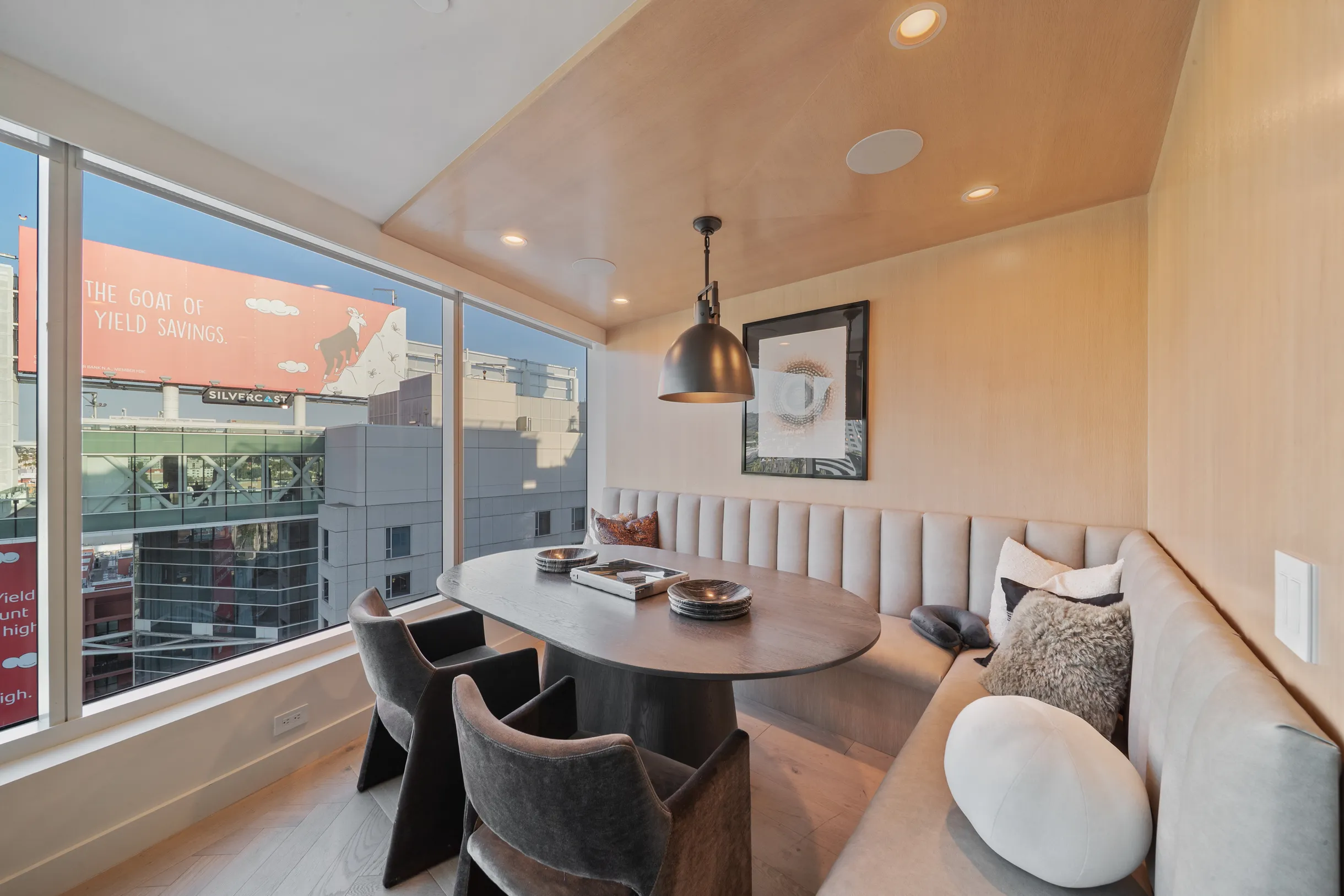 Wander Hollywood Penthouse #67