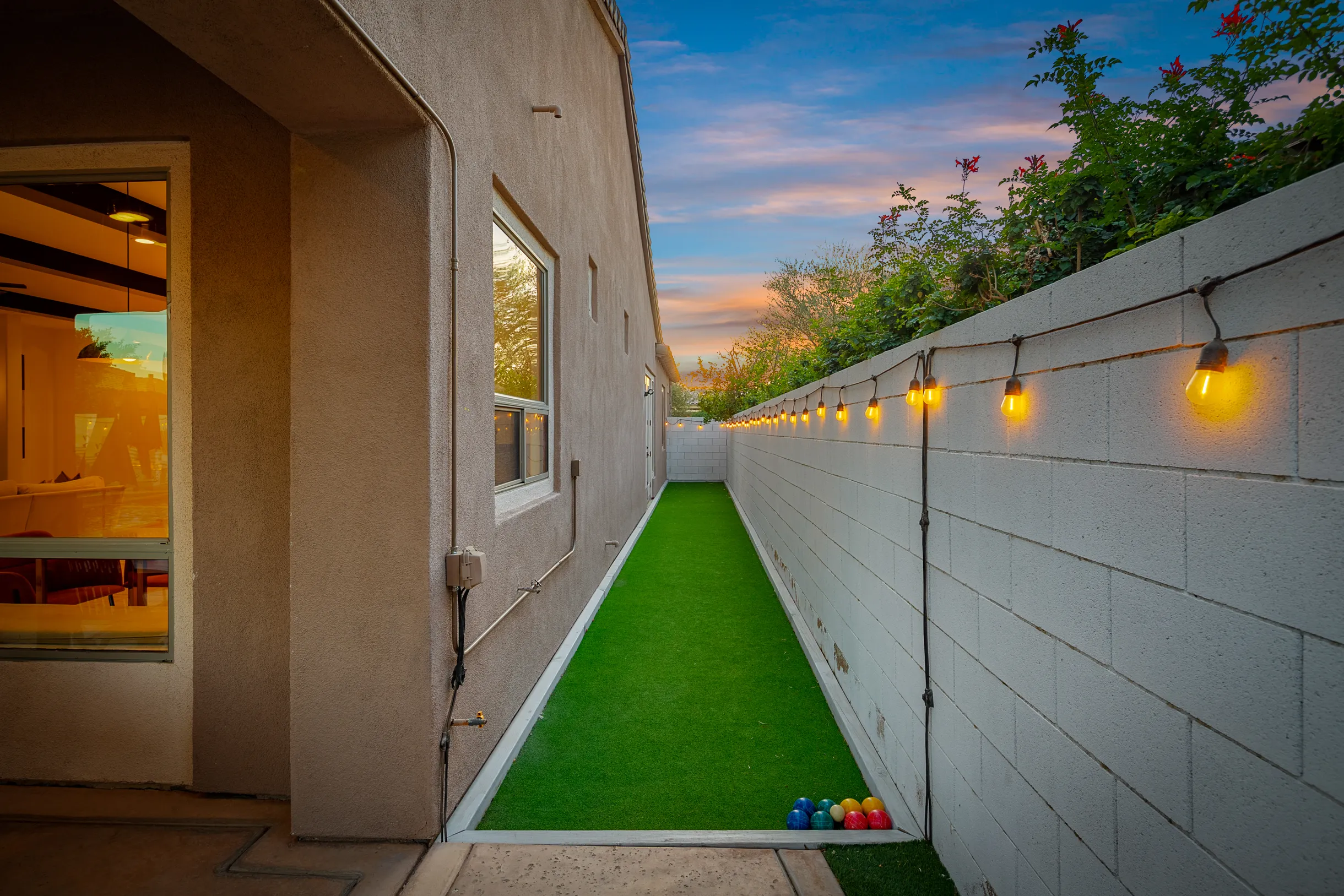 Wander Indio Palms #108