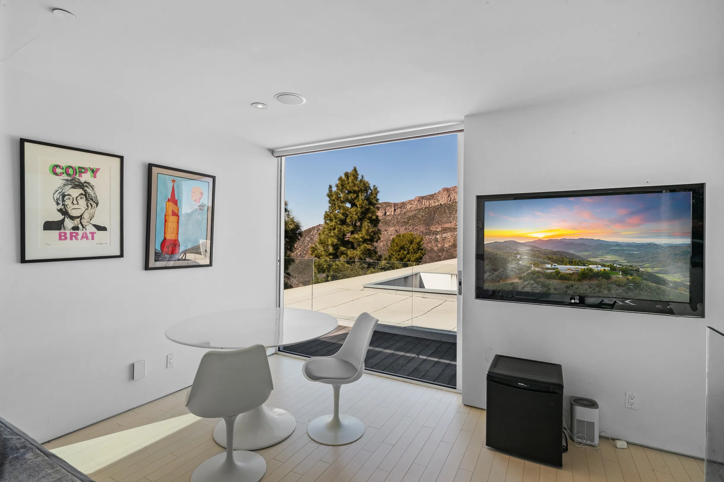 Wander Malibu Art Haven #37