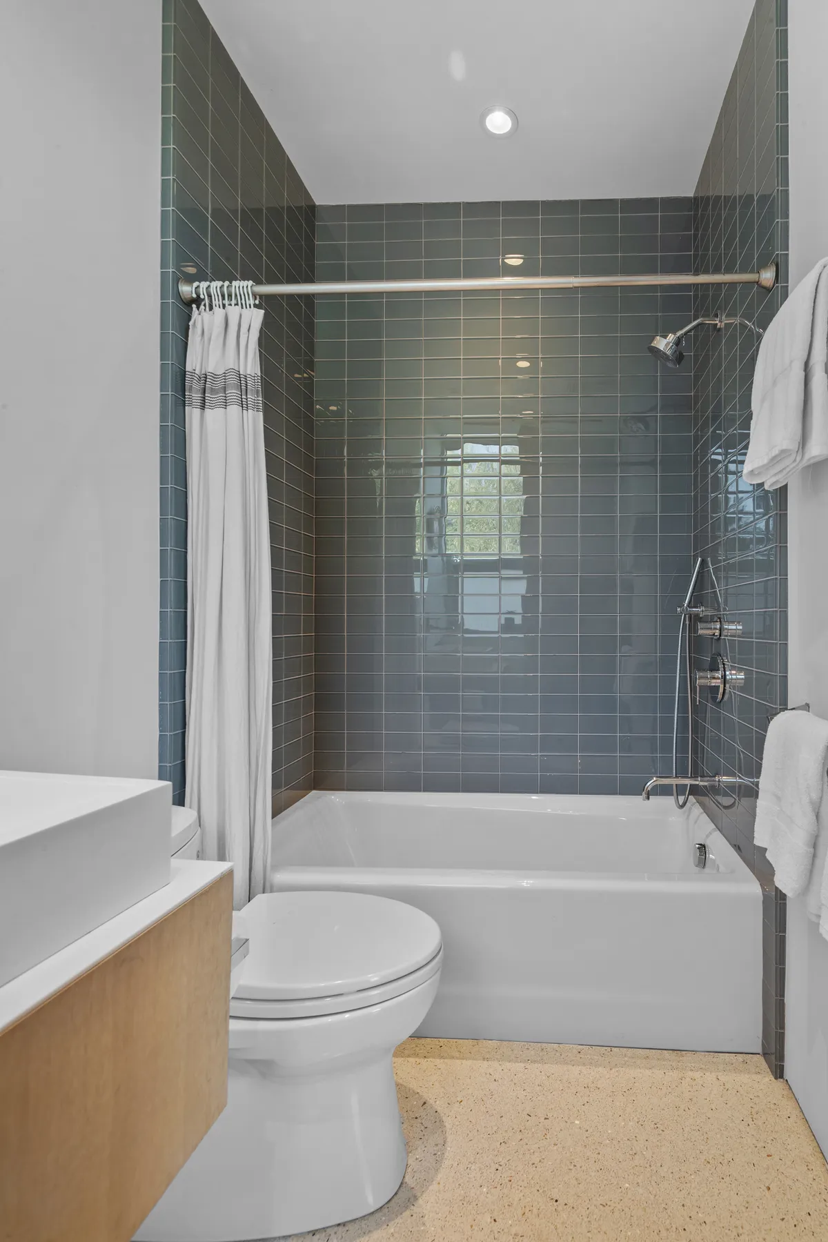 Wander Malibu Art Haven #62