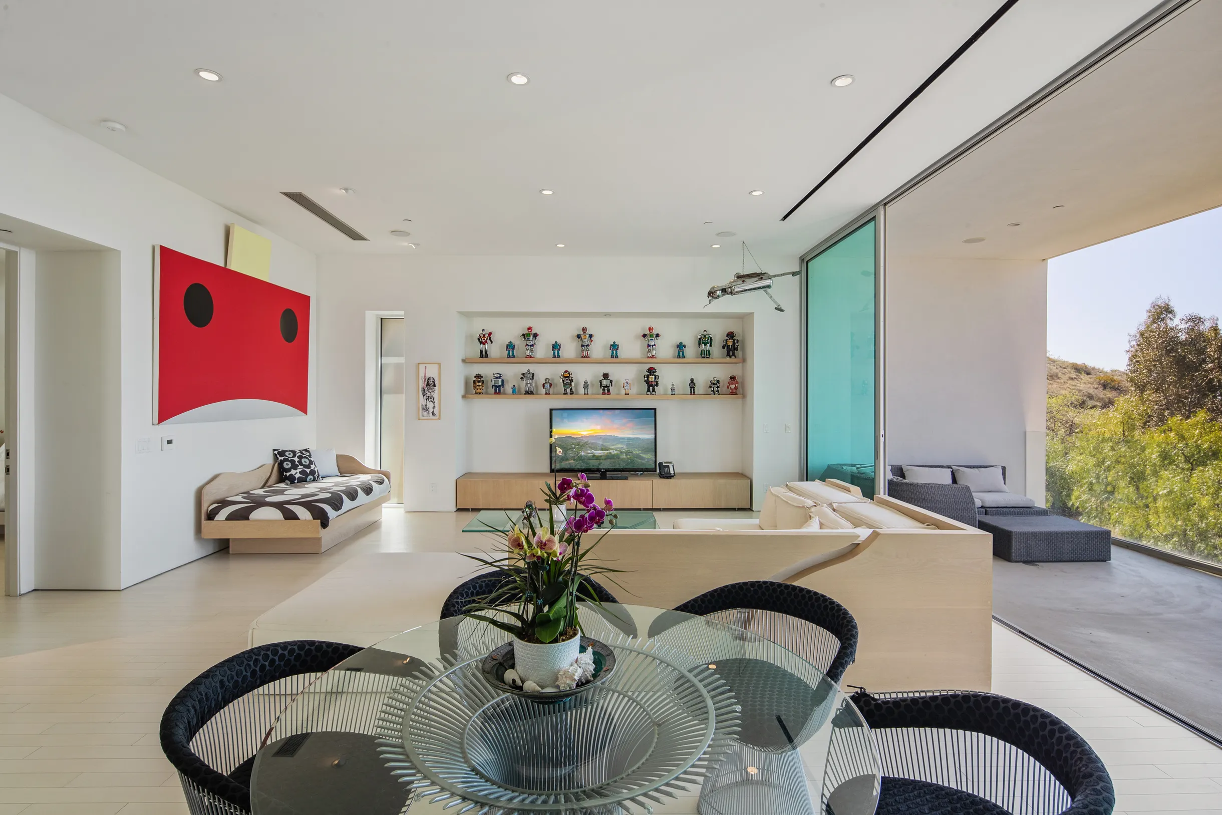 Wander Malibu Art Haven #82