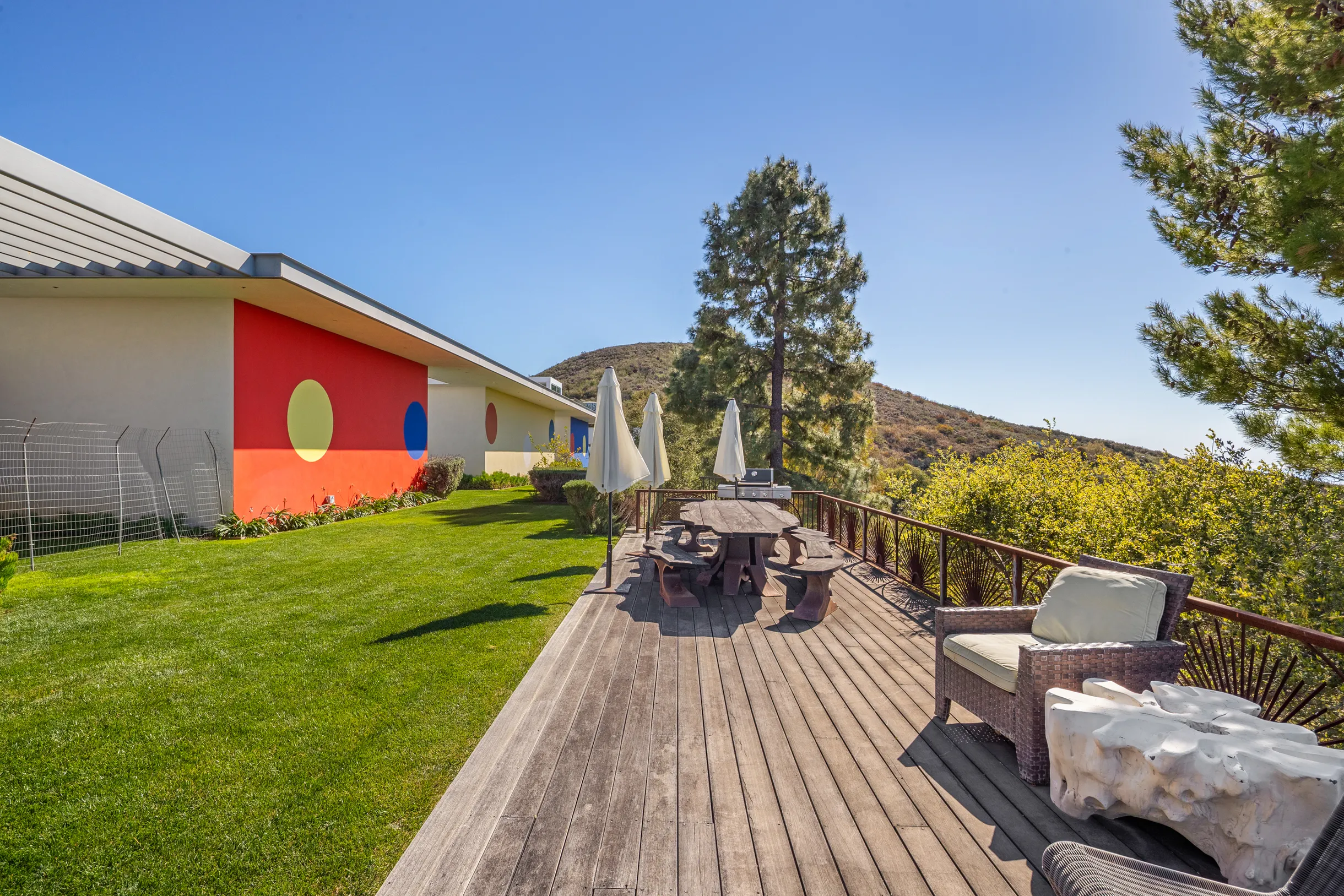 Wander Malibu Art Haven #83