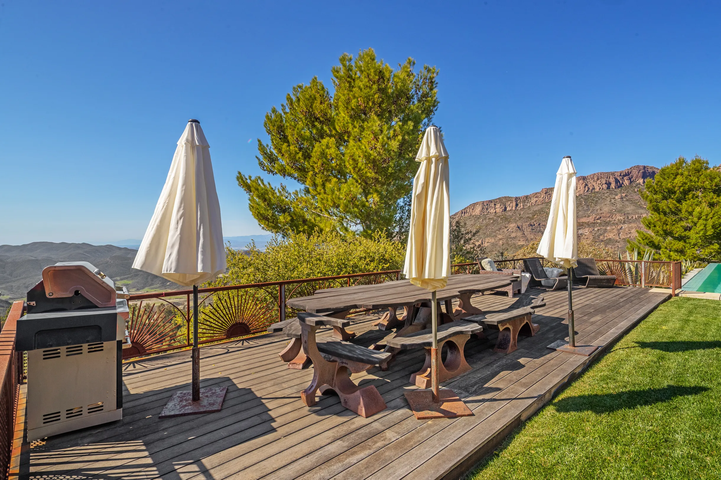 Wander Malibu Art Haven #94