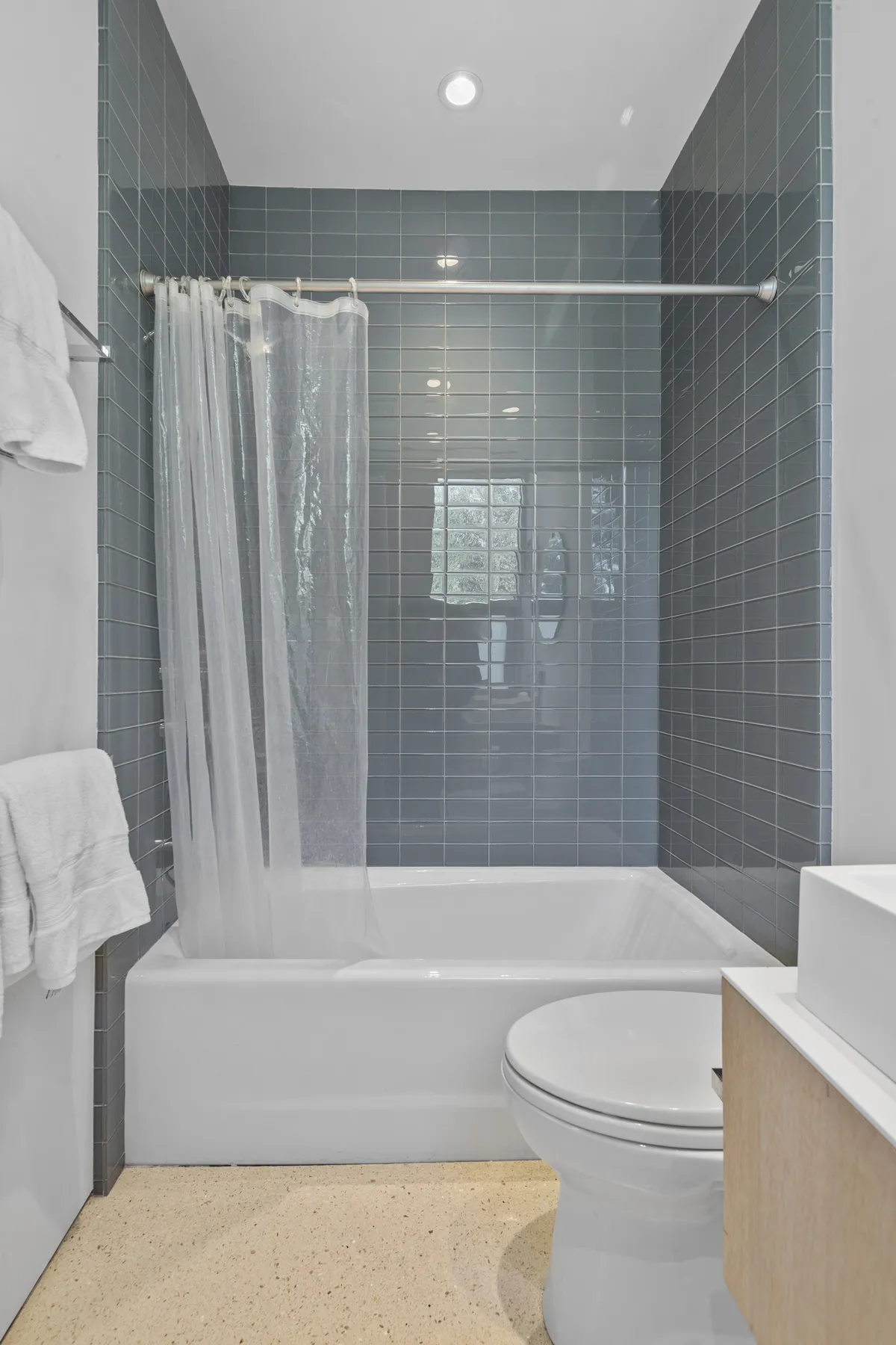 Wander Malibu Art Haven #69