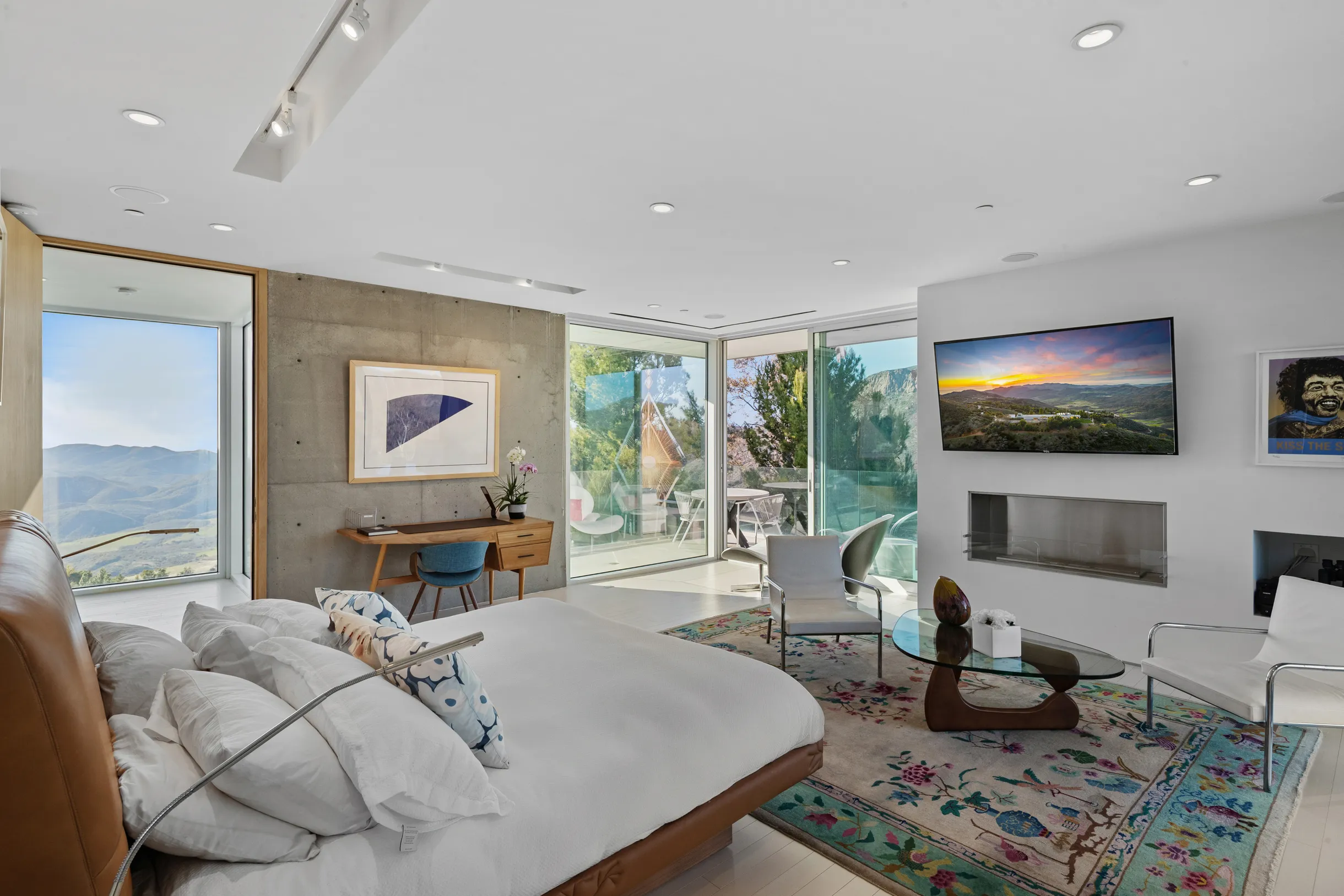 Wander Malibu Art Haven #46