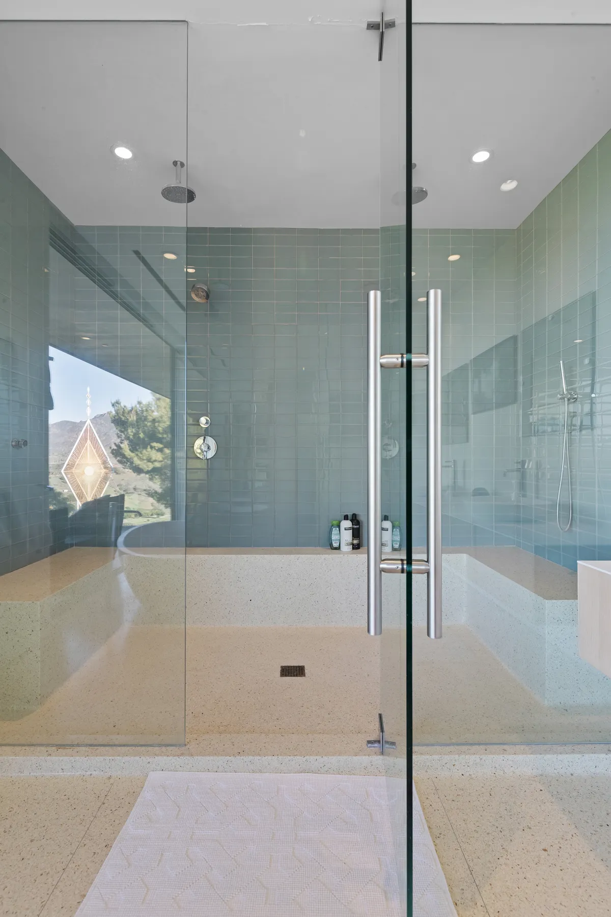 Wander Malibu Art Haven #95