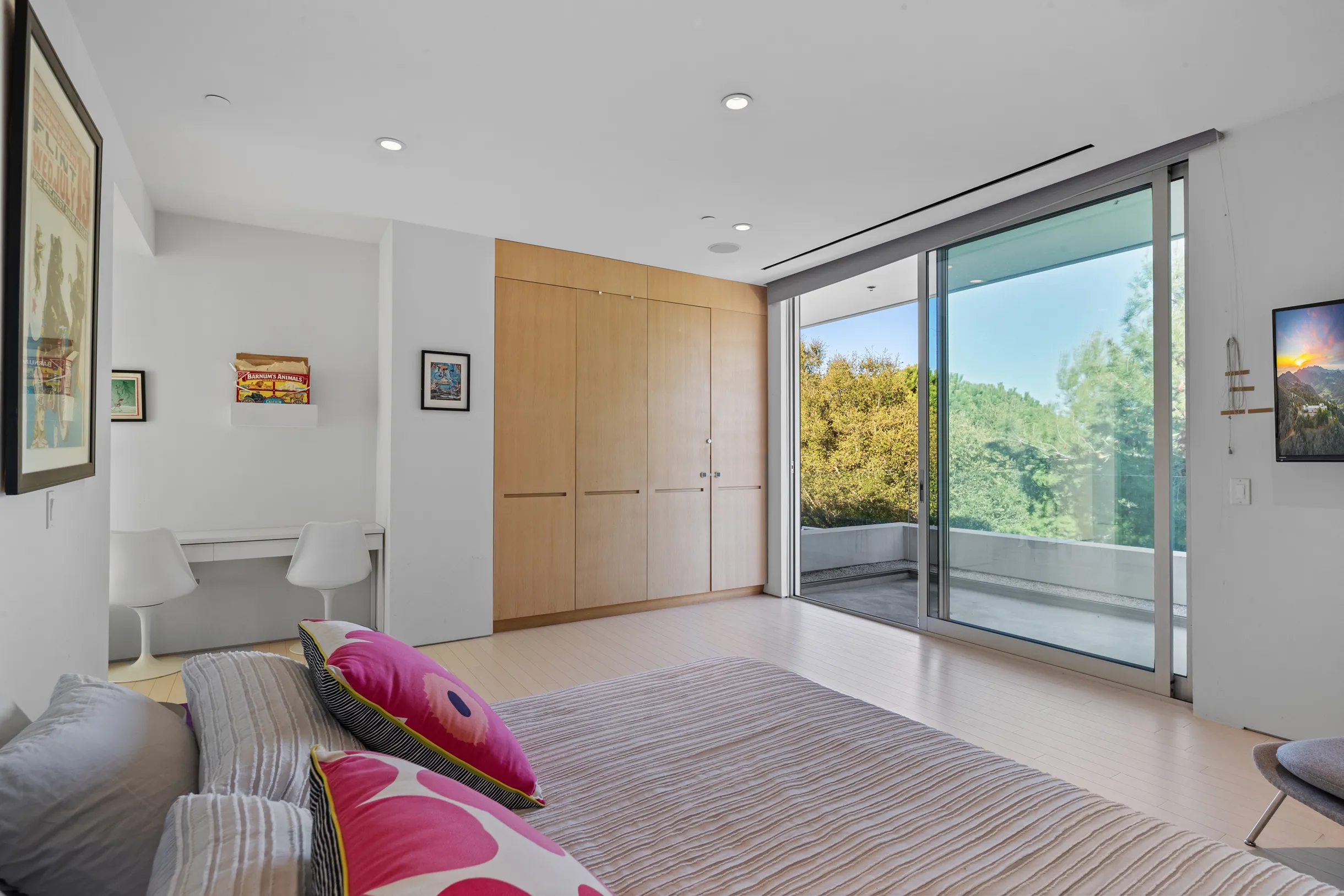 Wander Malibu Art Haven #85