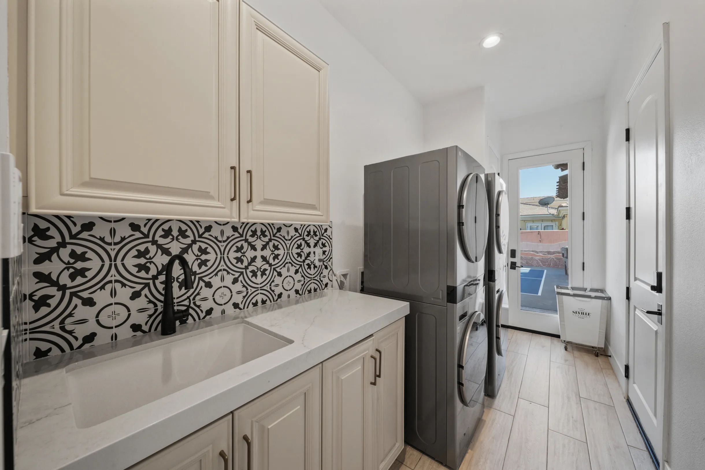 Wander Indio Palms #46