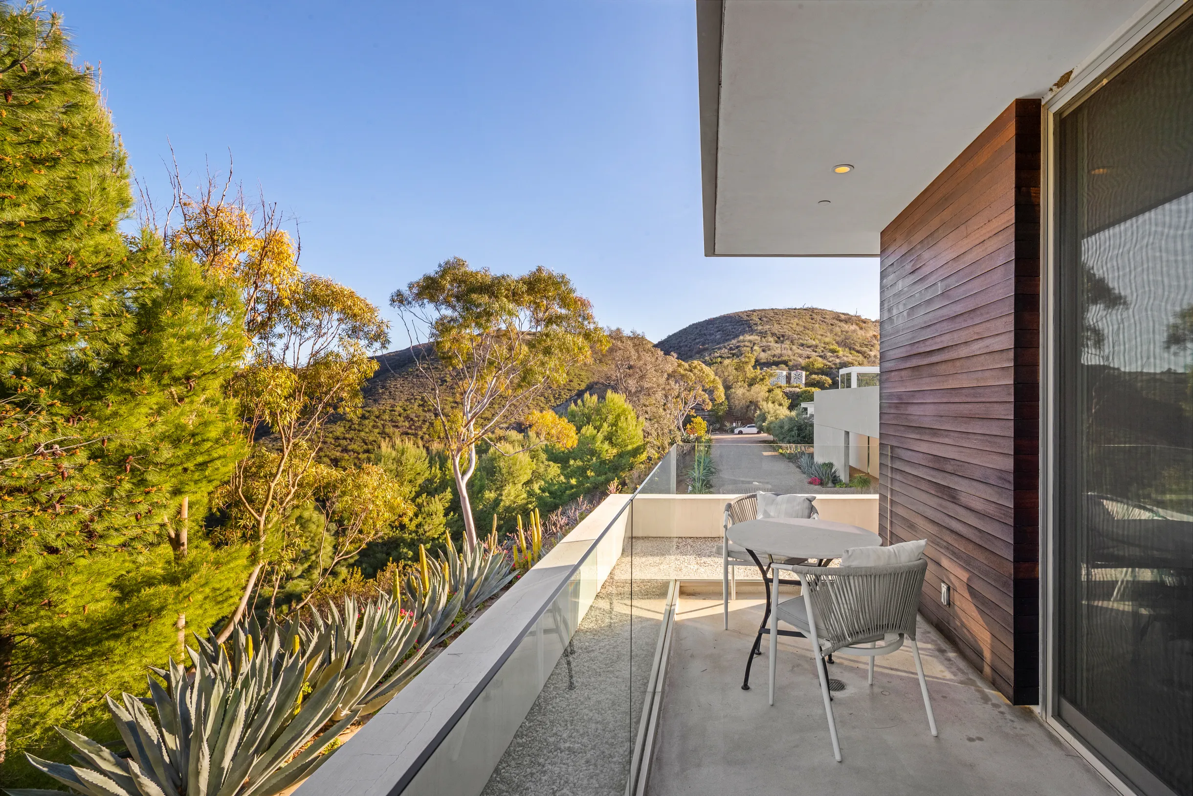 Wander Malibu Art Haven #27