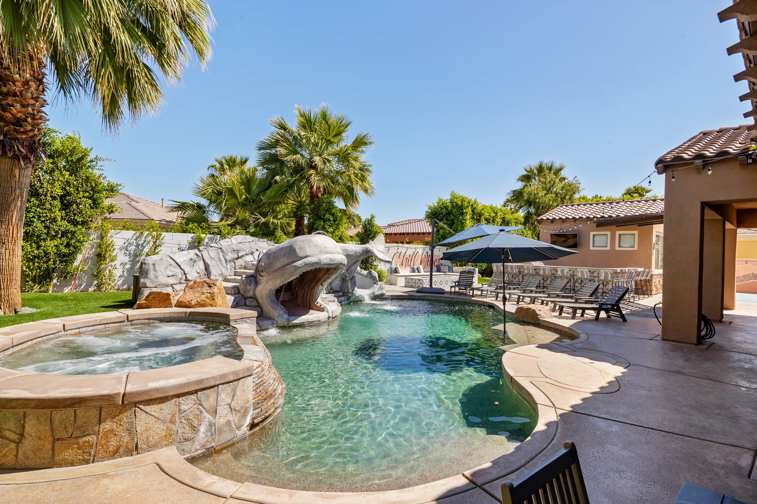 Wander Indio Palms #84