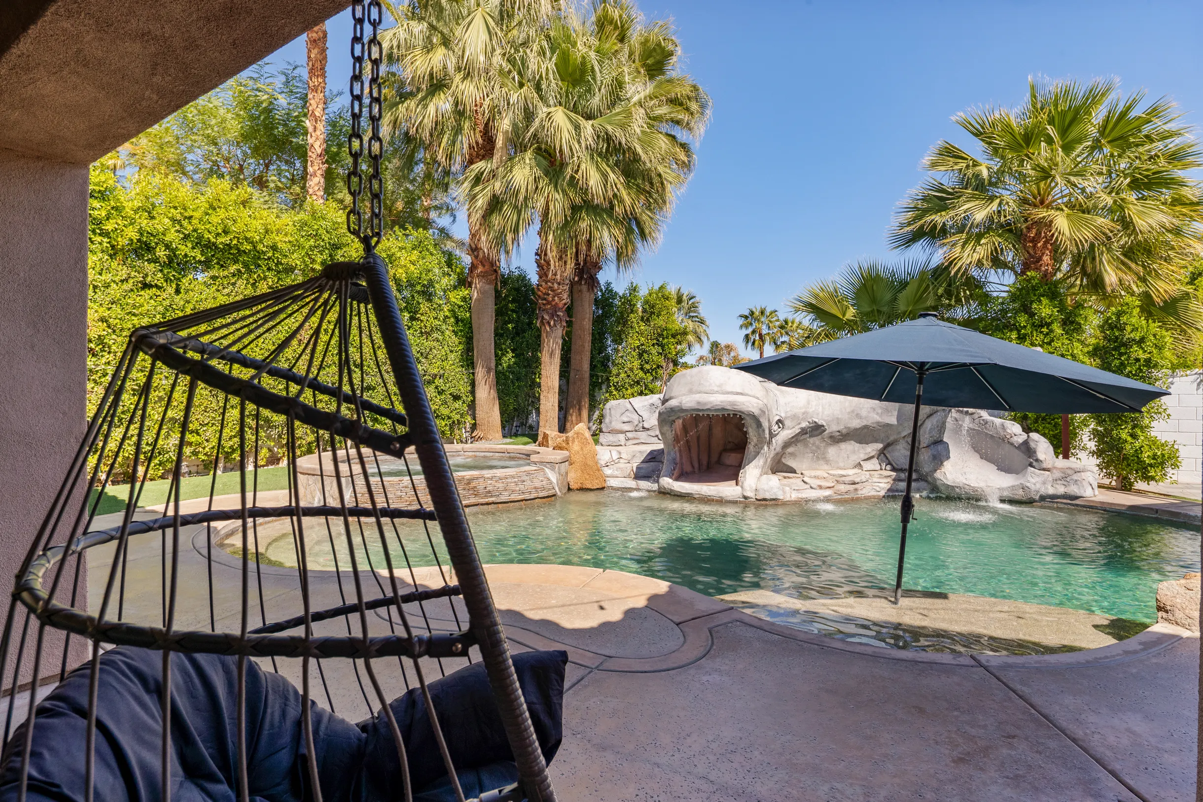 Wander Indio Palms #110