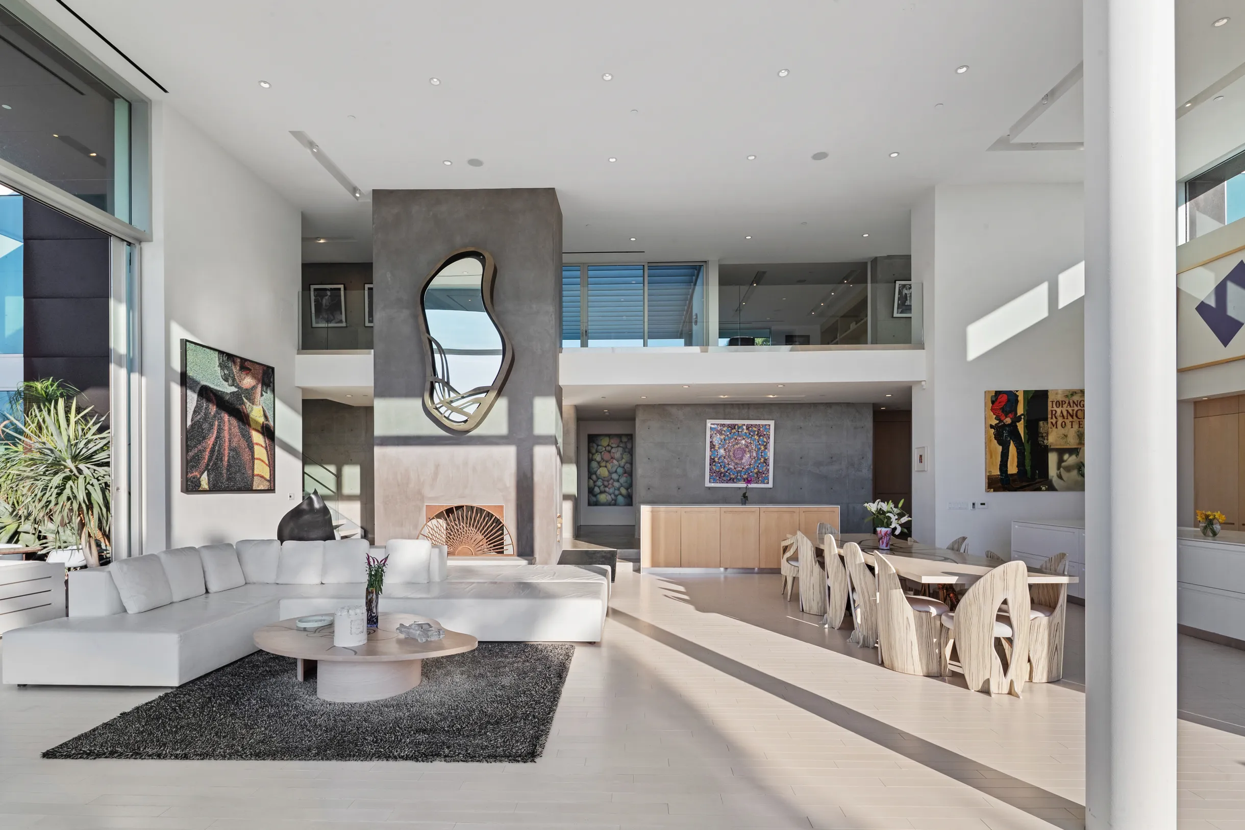 Wander Malibu Art Haven #97