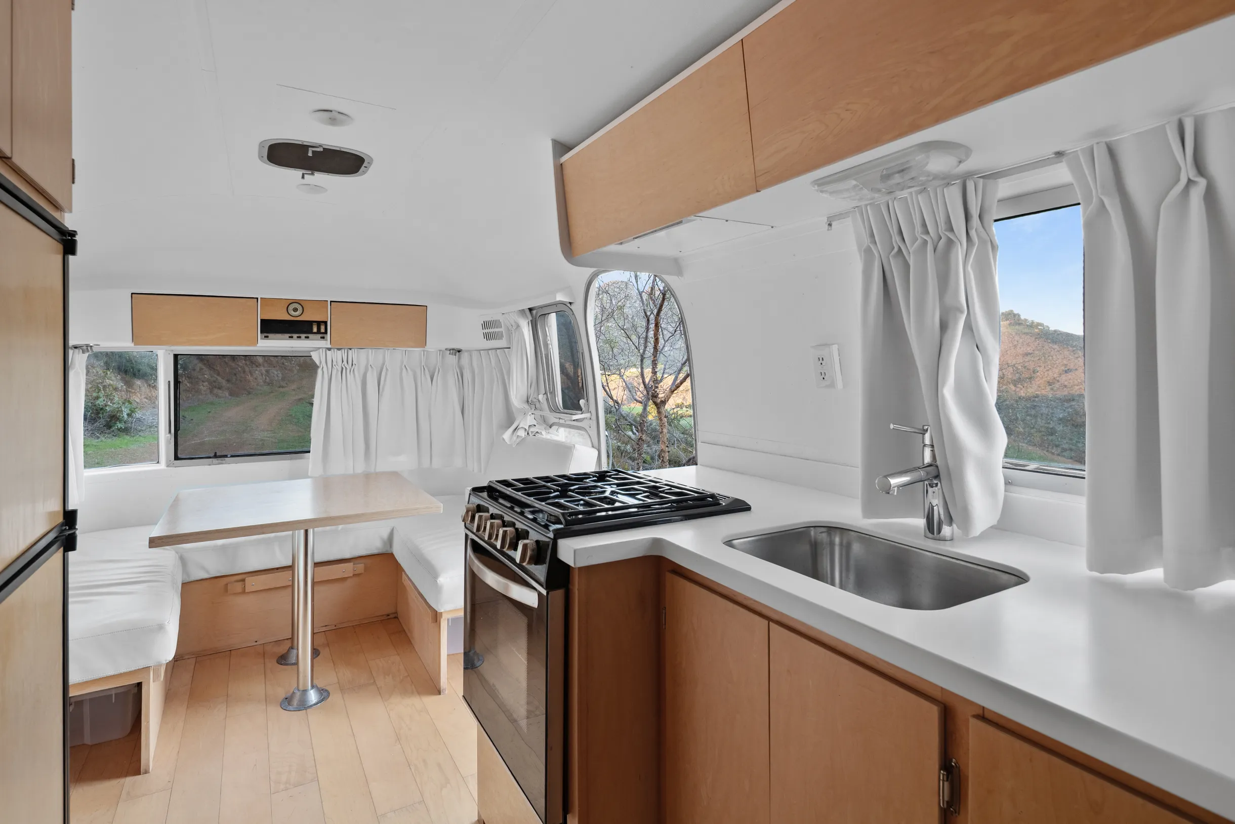 Wander Malibu Art Haven #87