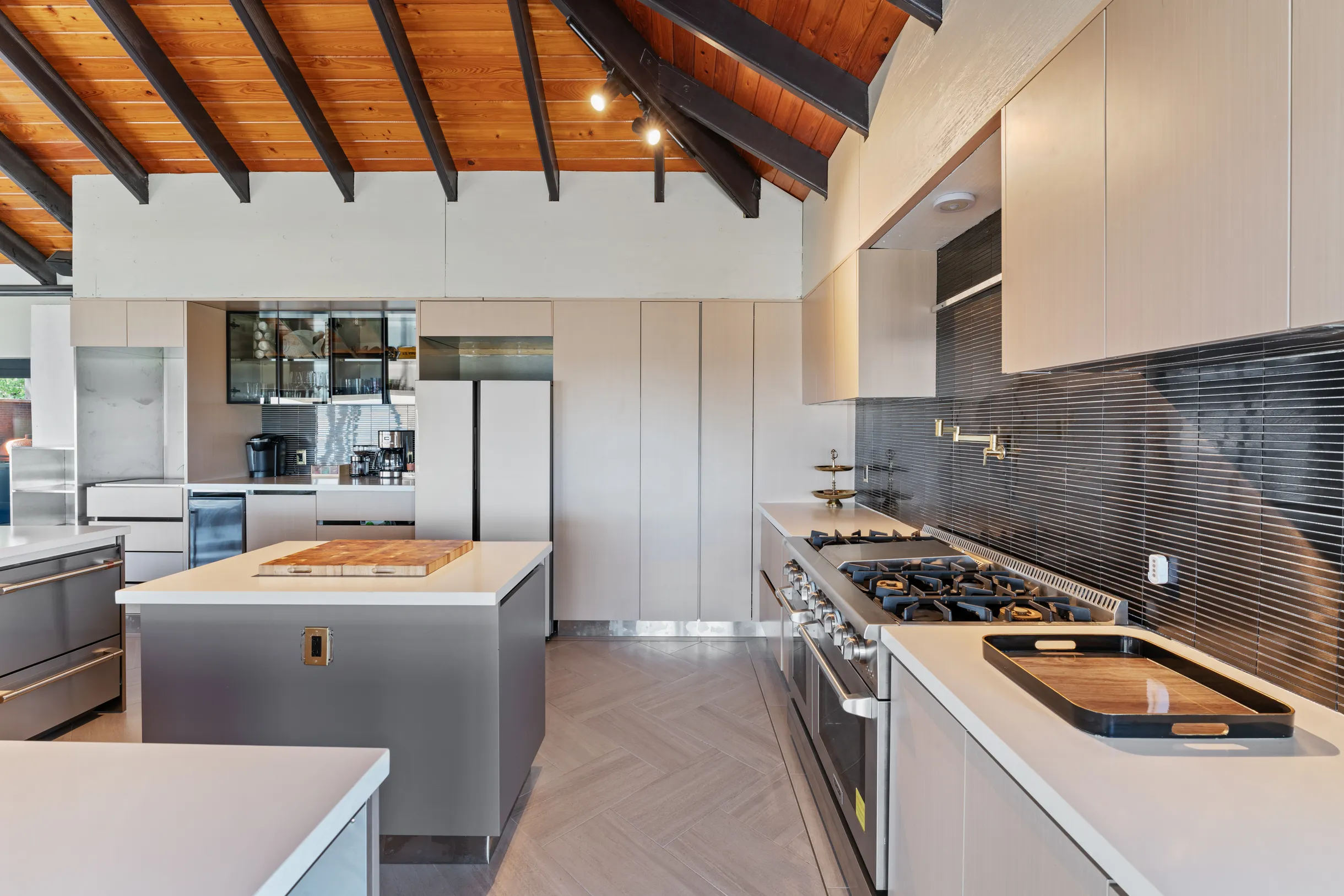 Wander St. John Oasis #38