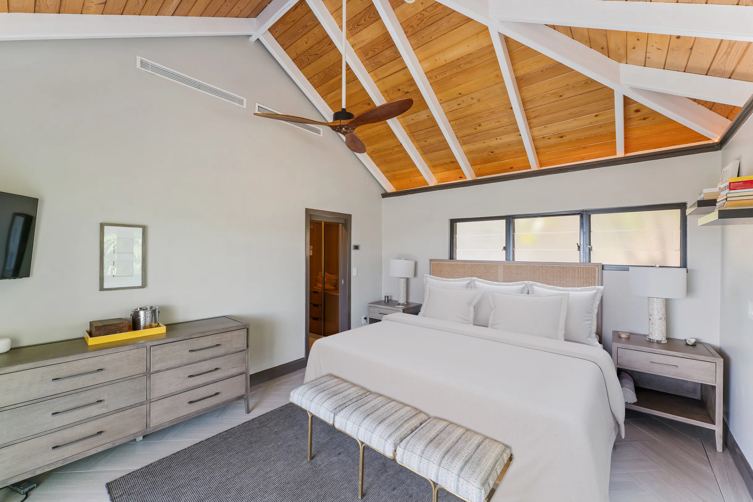 Wander St. John Oasis #52