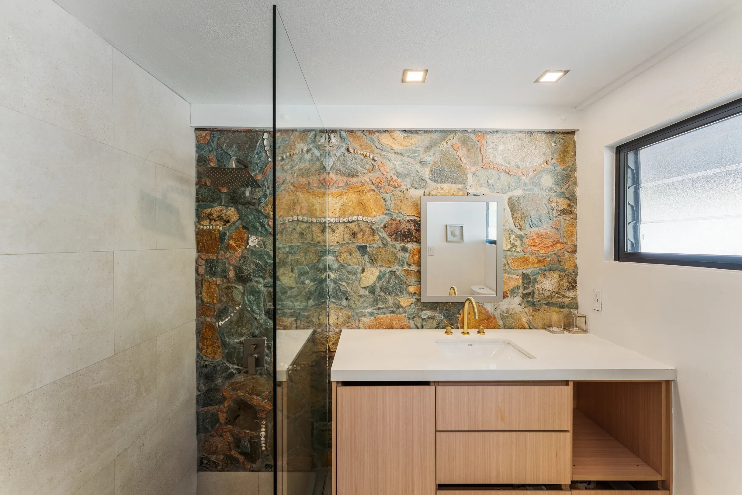 Wander St. John Oasis #11