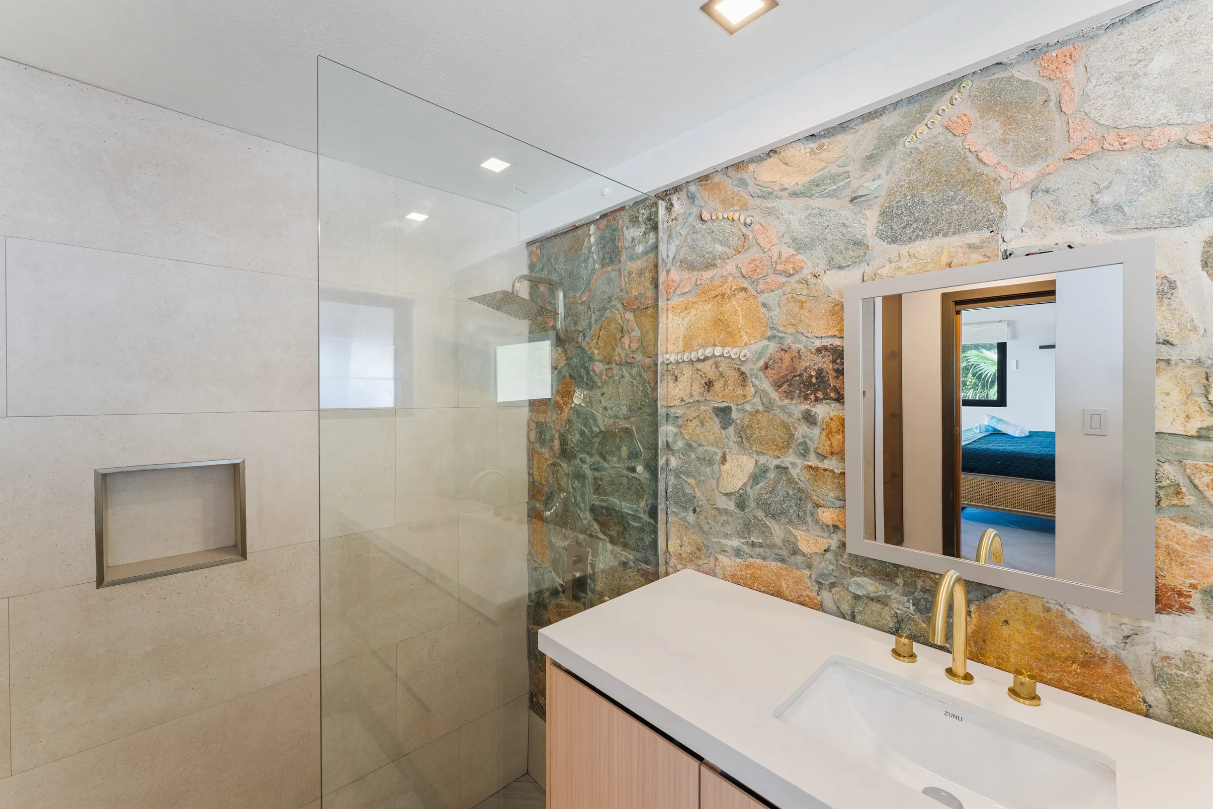 Wander St. John Oasis #27