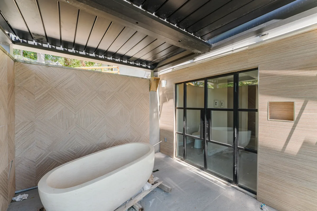 Wander St. John Oasis