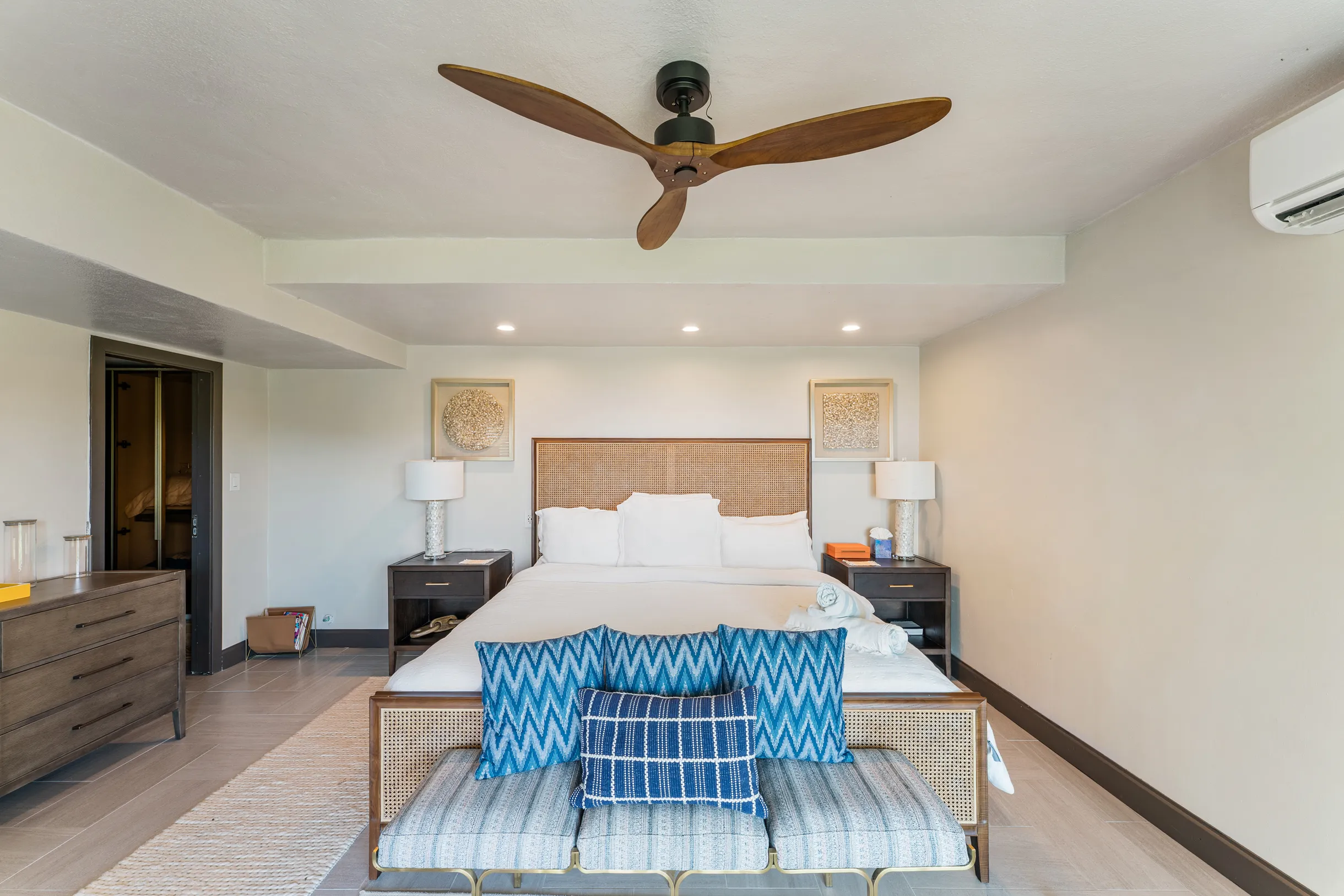 Wander St. John Oasis #30