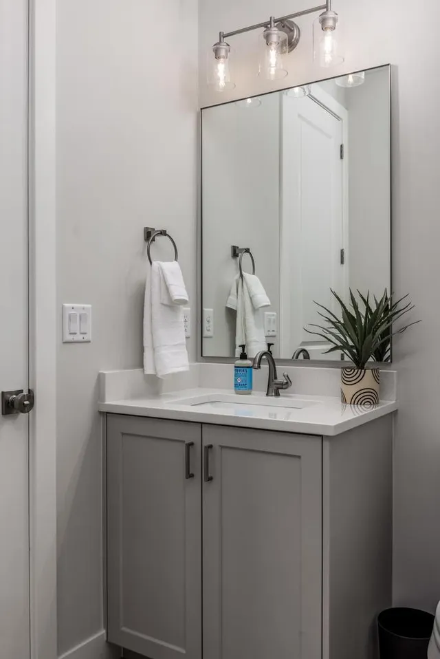 Wander St. George Sandstone #37