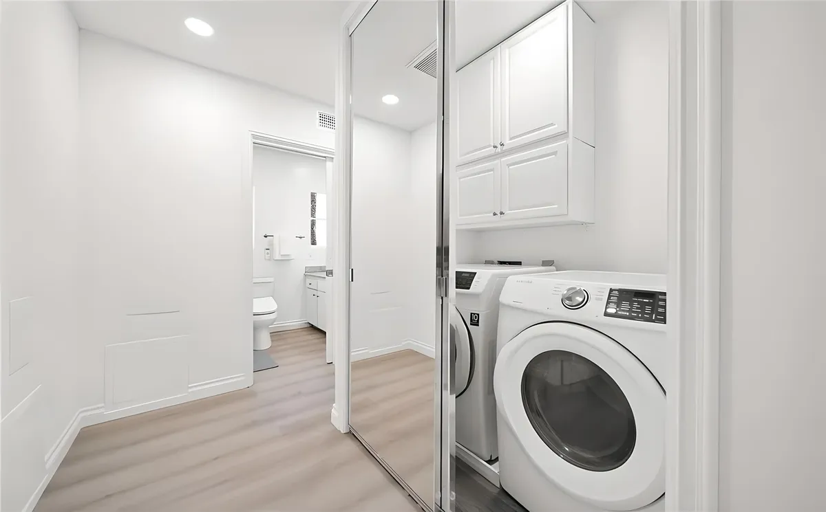 Wander Hollywood Chateau #4