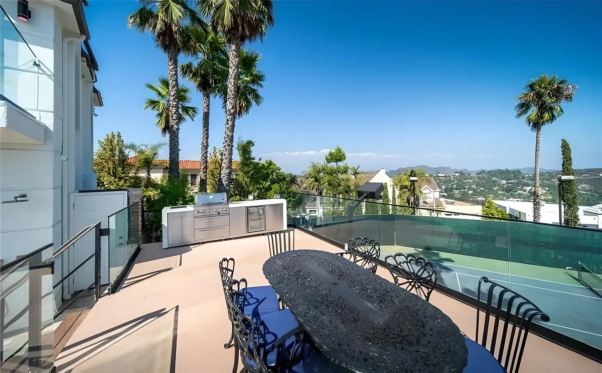 Wander Hollywood Chateau #55