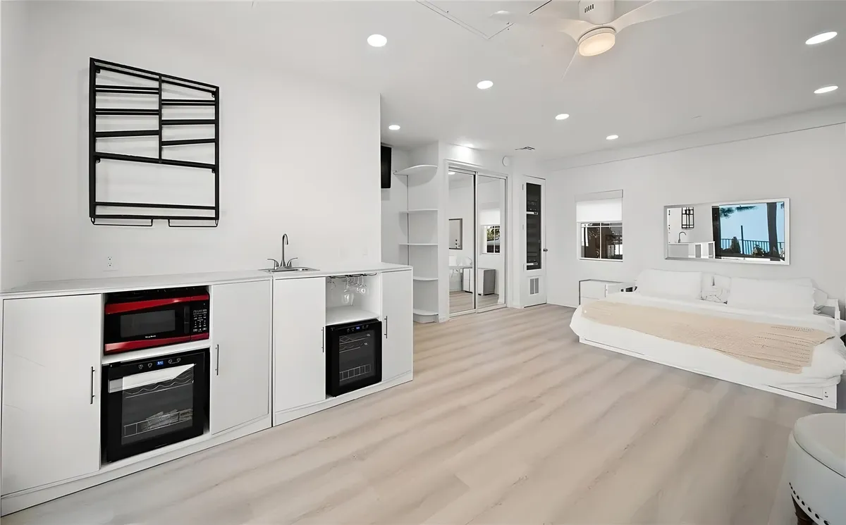 Wander Hollywood Chateau #39