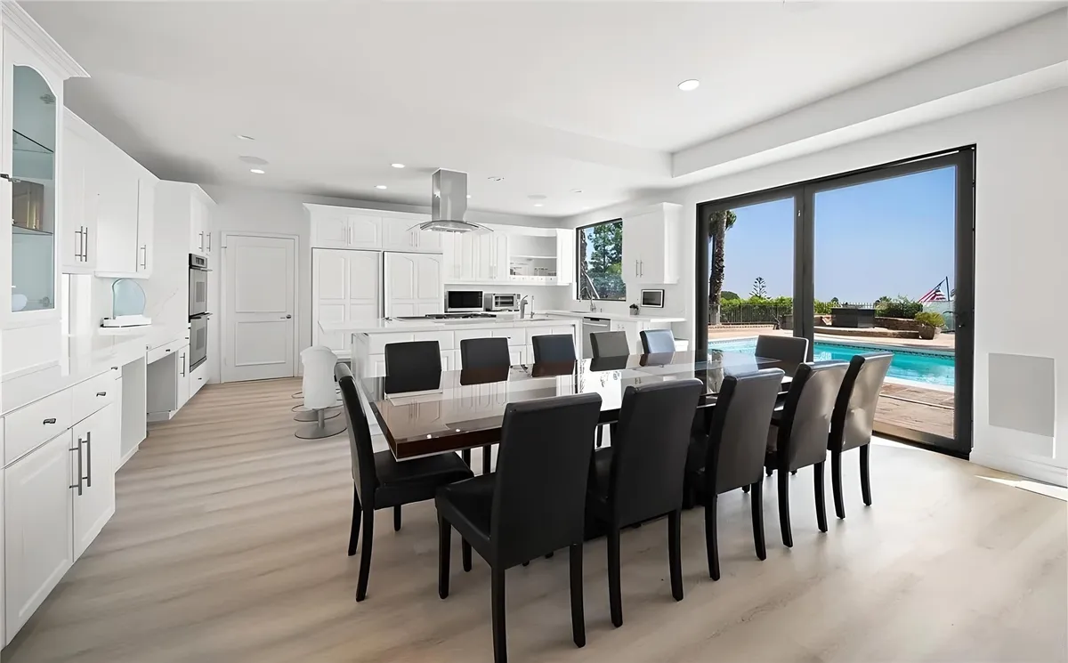 Wander Hollywood Chateau #20