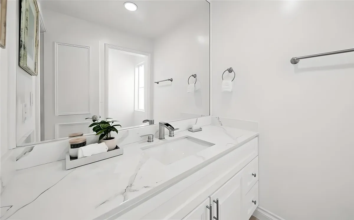 Wander Hollywood Chateau #21