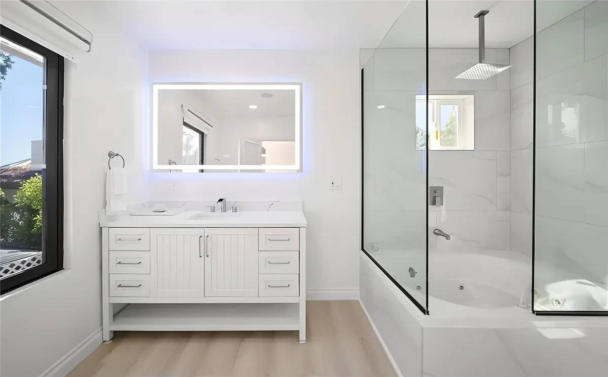 Wander Hollywood Chateau #24