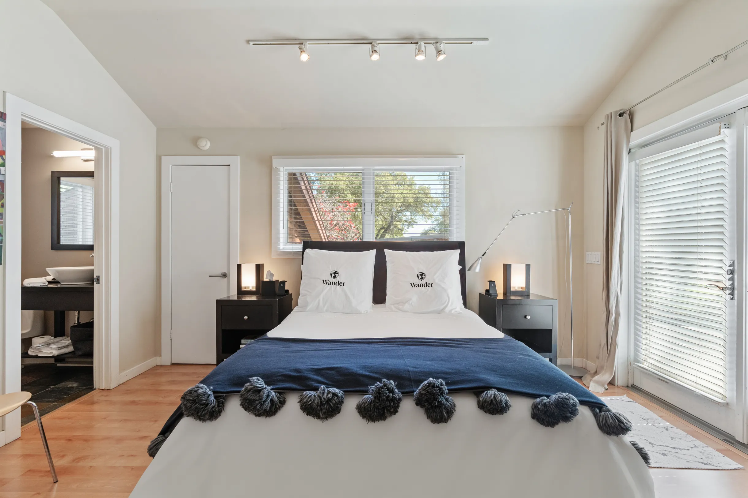 Wander Kenwood Hills #25