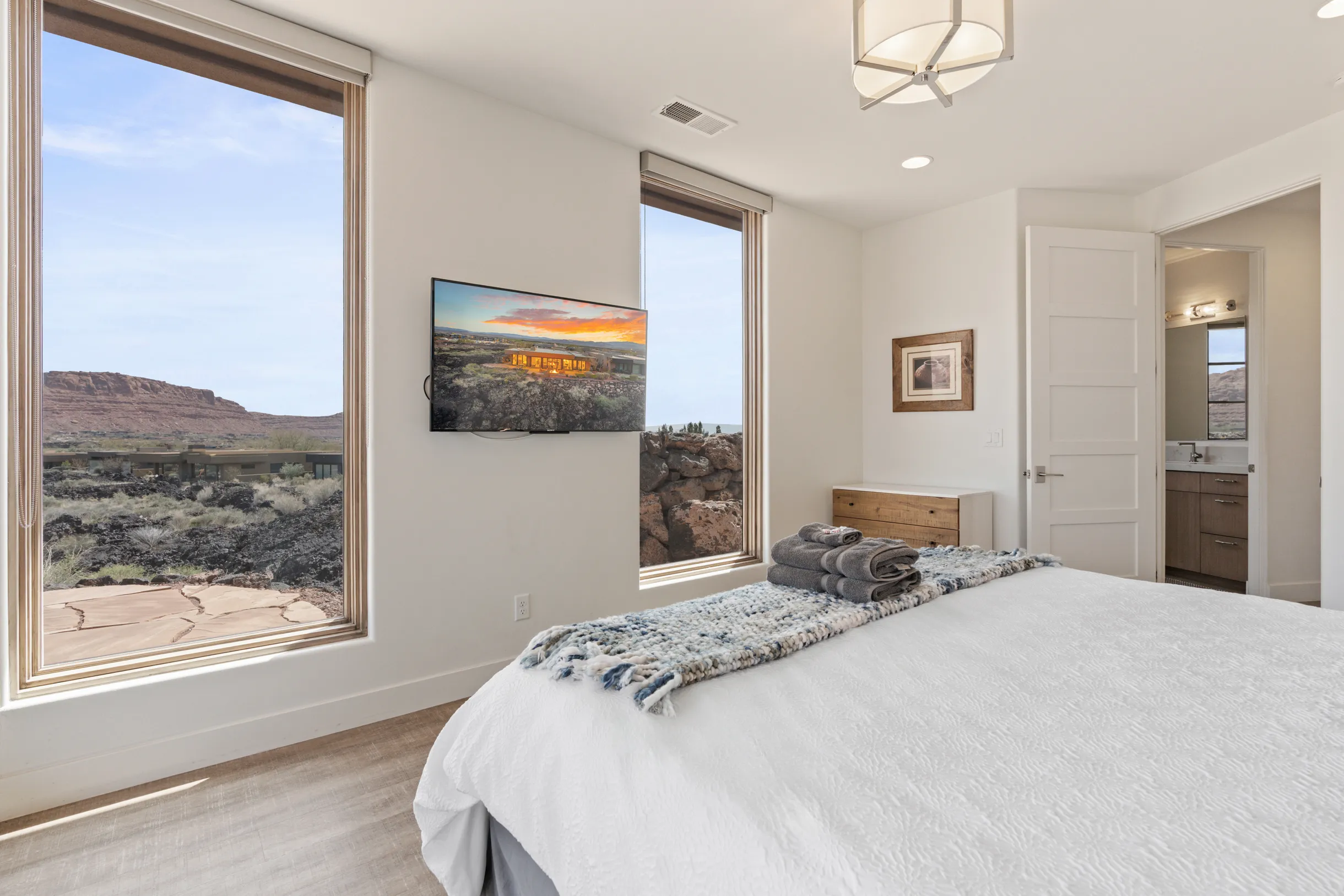 Wander Ivins Canyon #60