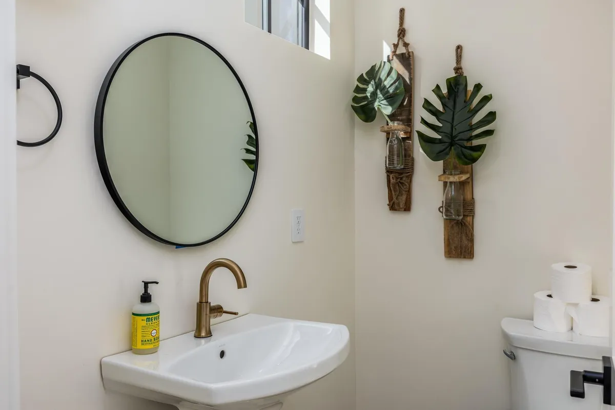 Wander St. George Meadow #7