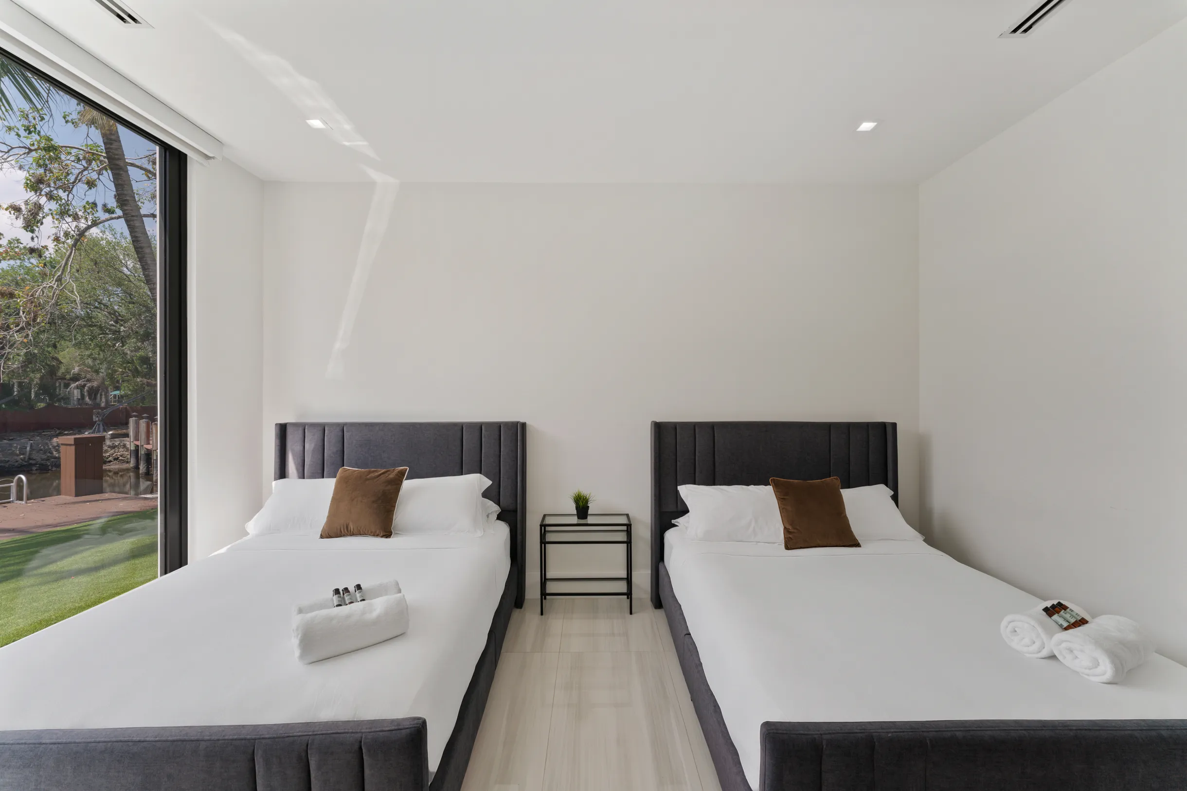 Wander Fort Lauderdale Harbor #36