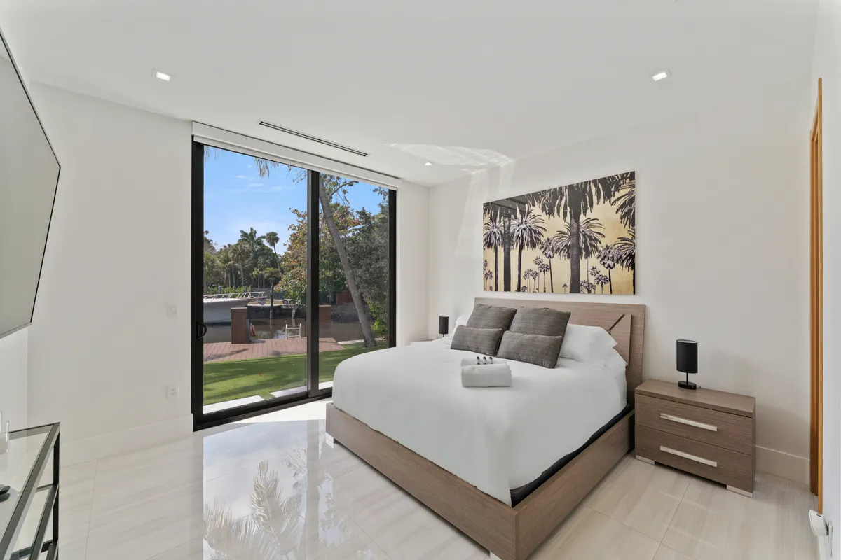 Bedroom 5 image