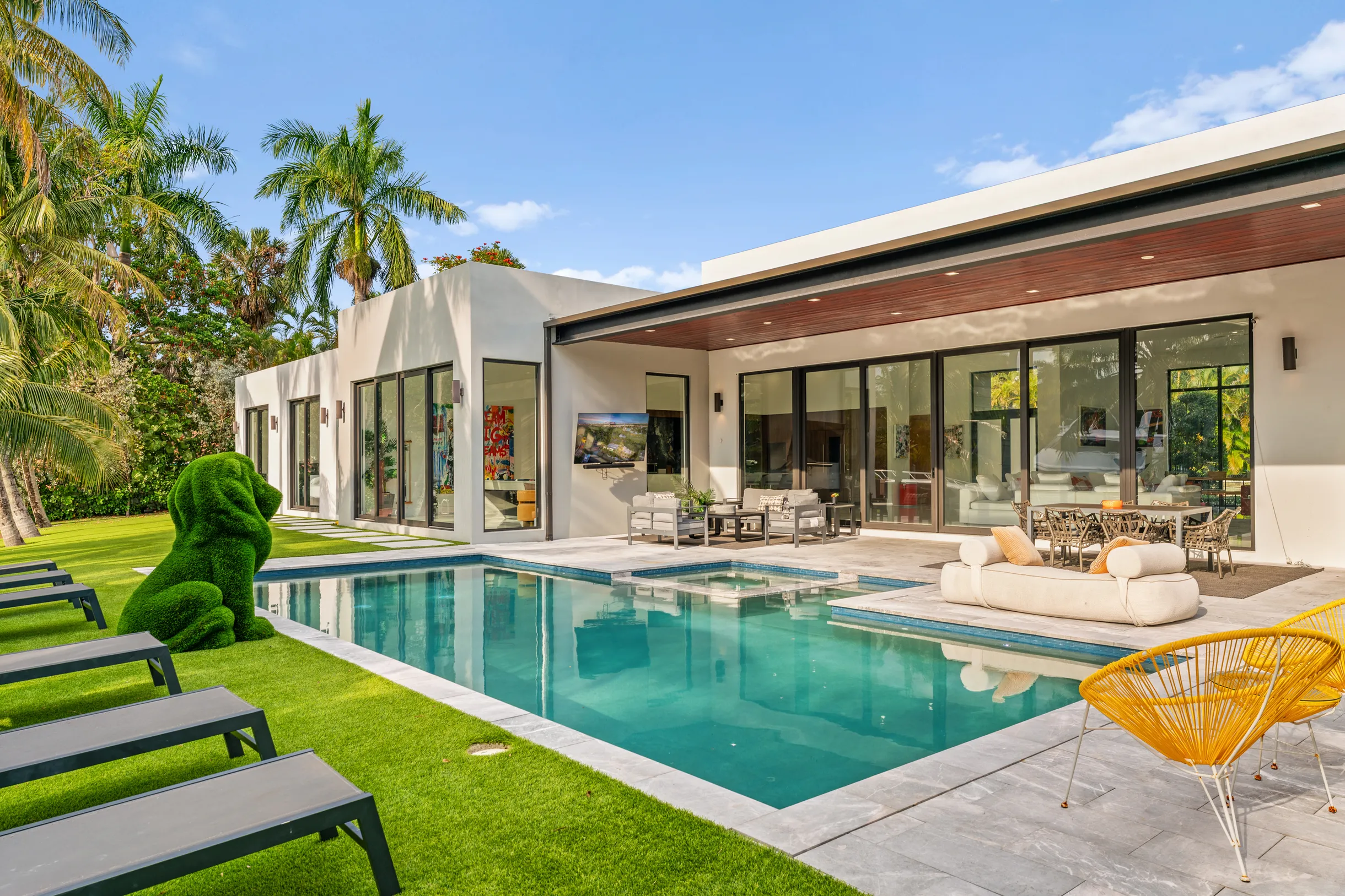 Wander Fort Lauderdale Harbor #104