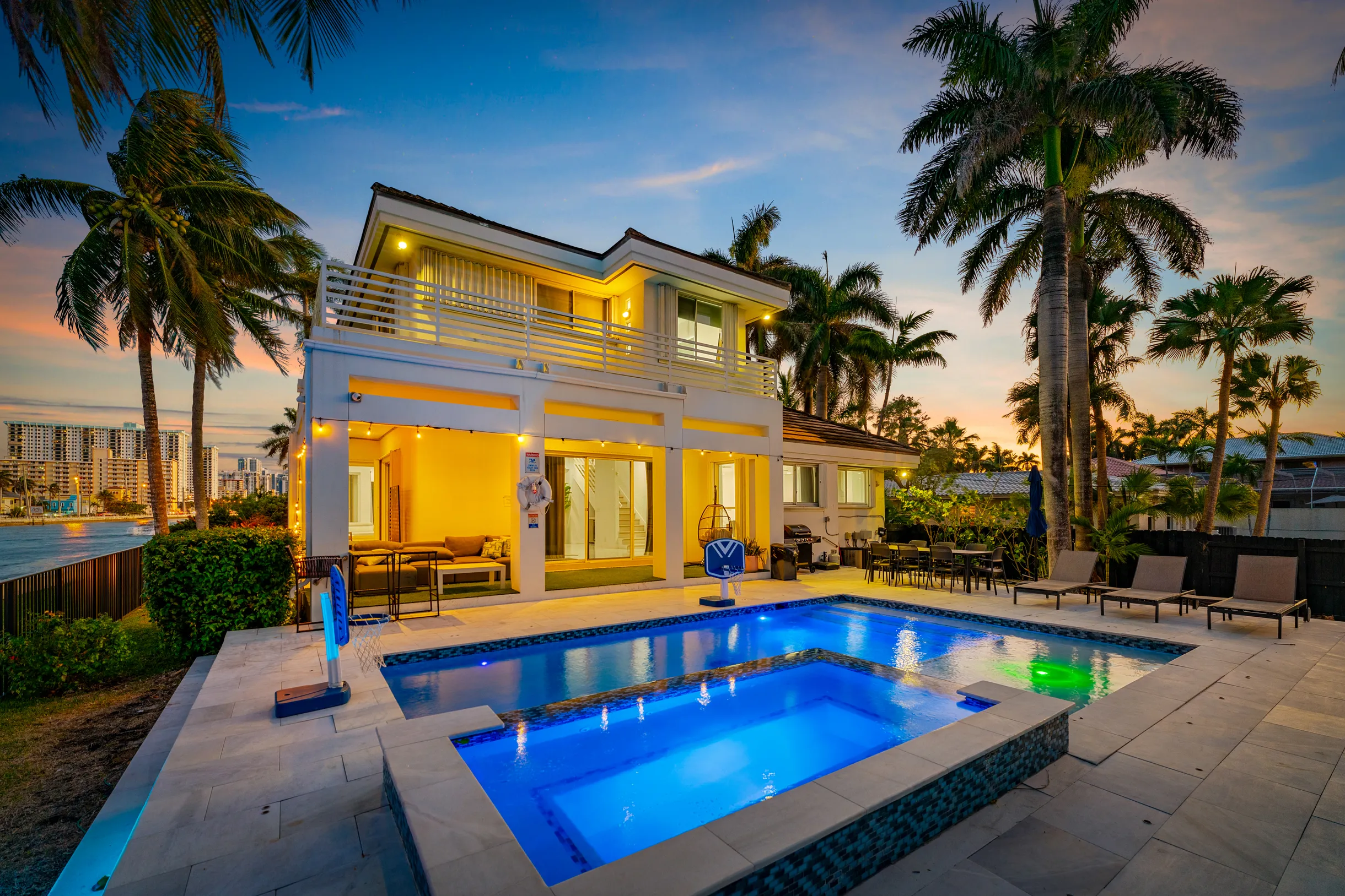 Wander Hollywood Beach #85